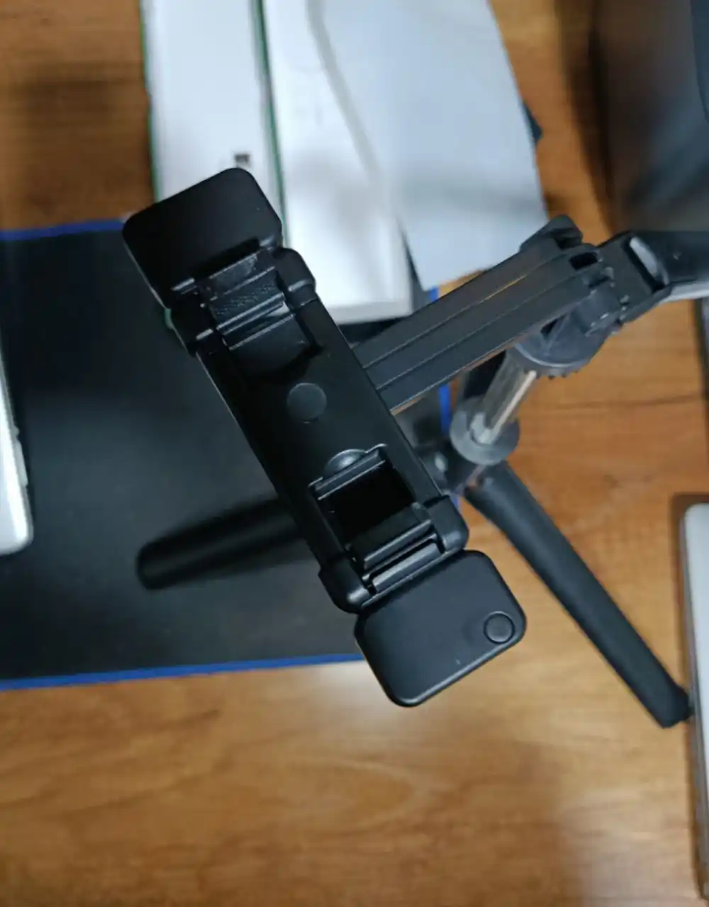 Штатив для телефона, 170 см, 4 в 1, 2 LED фонаря и Bluetooth: монопод, селфи-палка