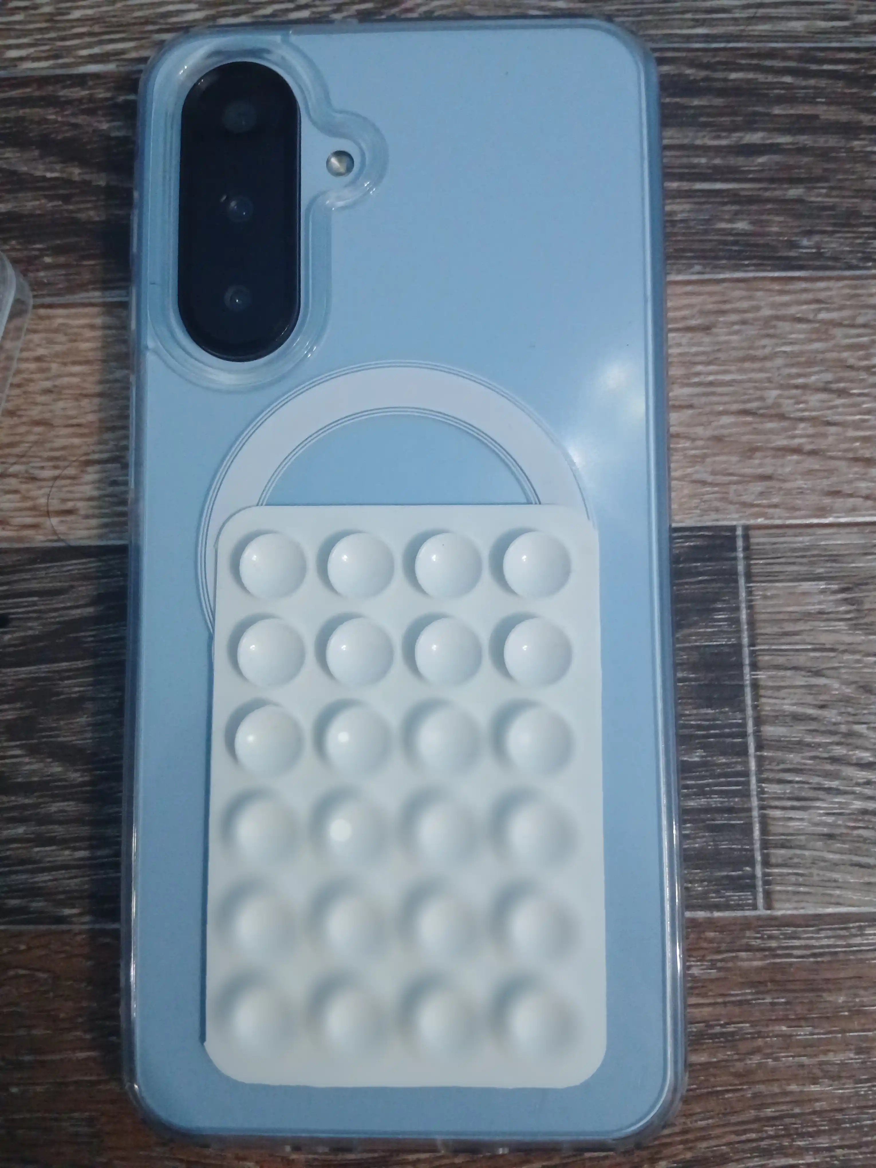 Lipper - har qanday telefon modellari uchun tutqich, yopishqoq so‘rg‘ich, lipuchka