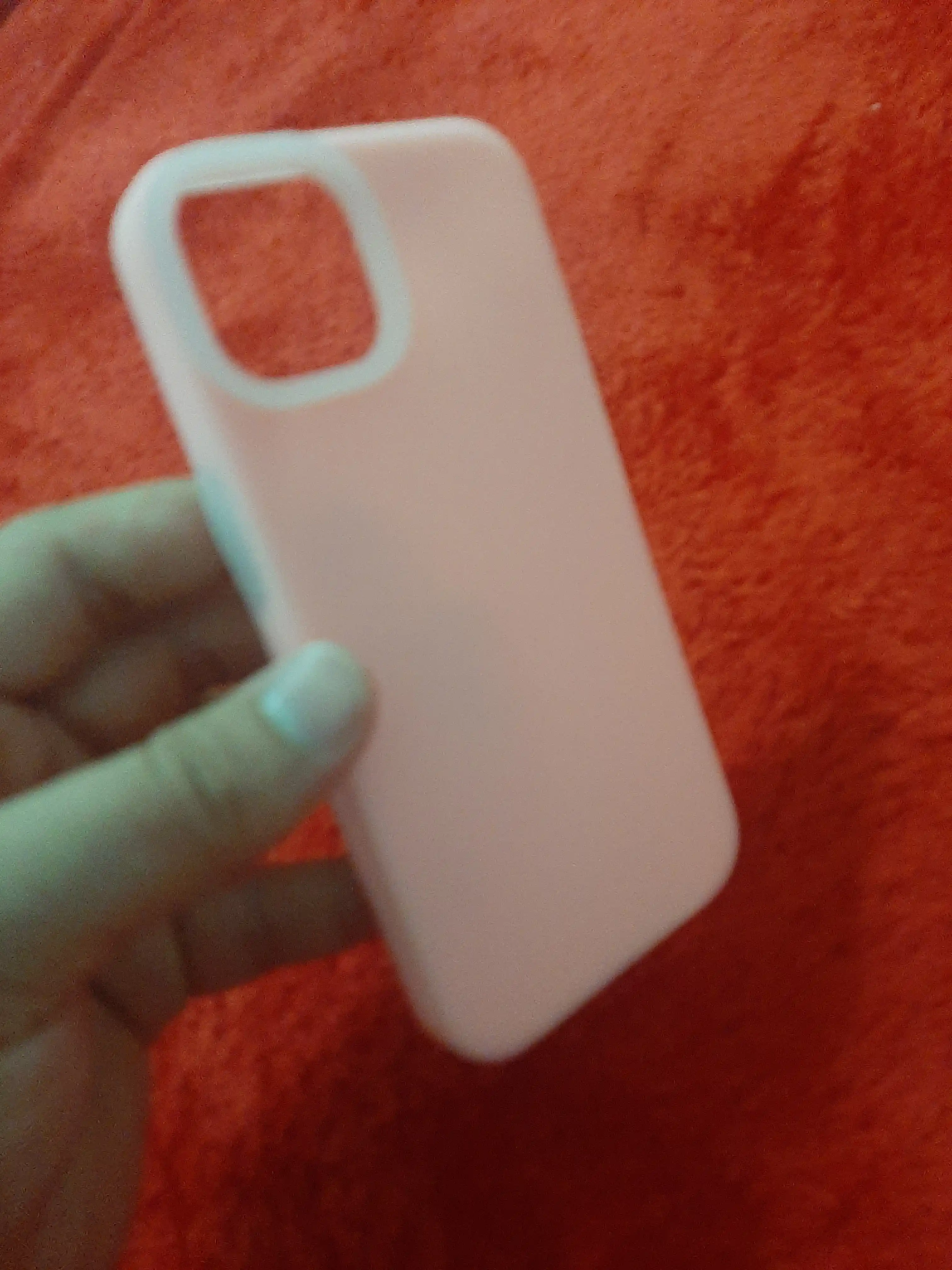 IPhone uchun silikon g‘ilof – zarbaga chidamli, yupqa va yumshoq