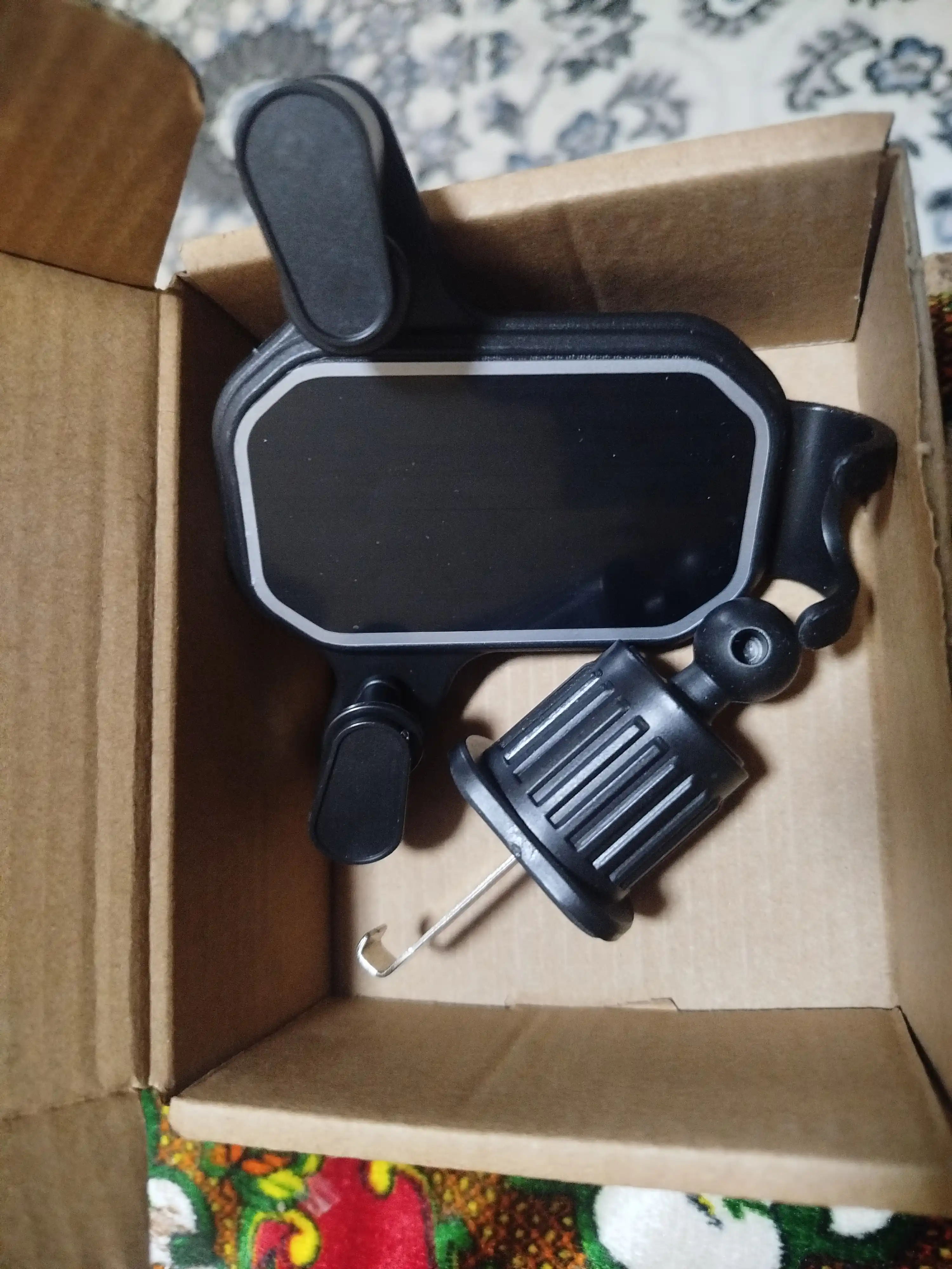 Avtomobil telefon tutqichi, magnitli, qisqichli