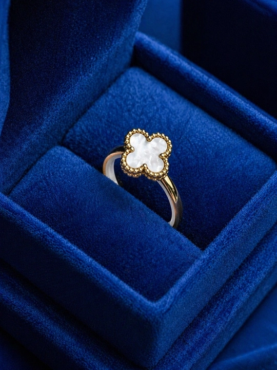 Clover Style Ayollar Uzugi, Oq Toshli, Zanglamaydigan Po‘lat