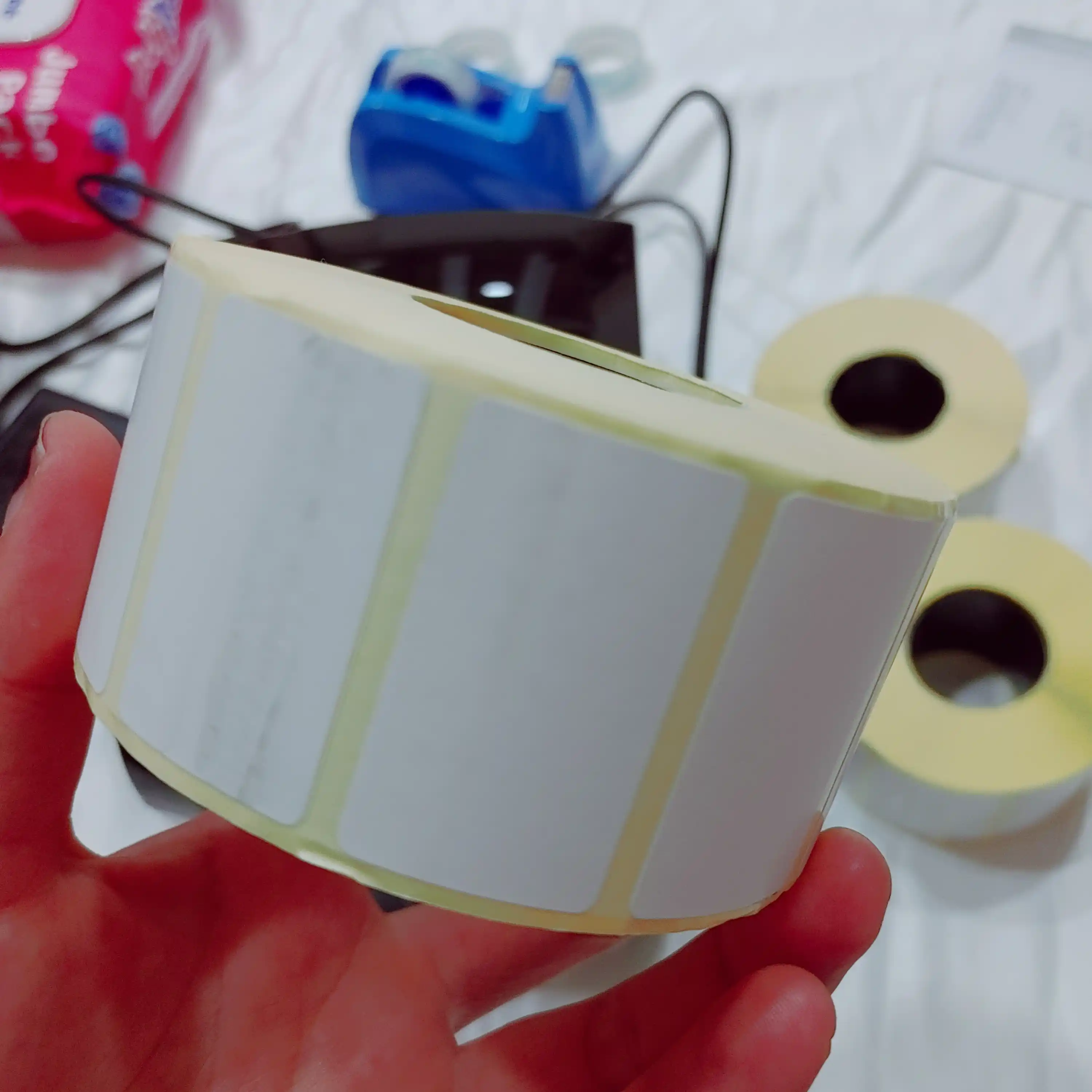 Termoprinter uchun o'zi yopishadigan termoetiketkalar. Termostiker, termoyorliq Xprinterga