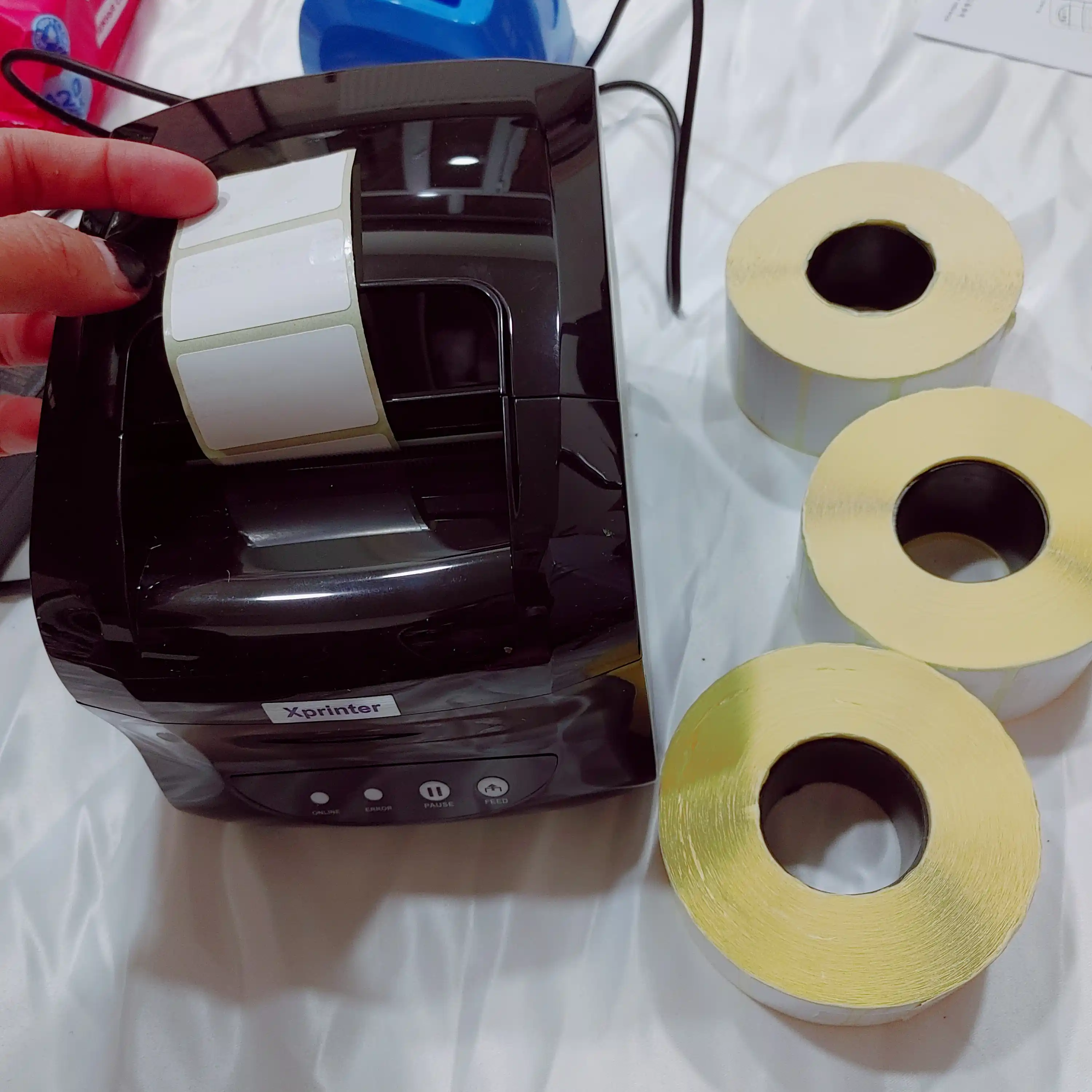 Termoprinter uchun o'zi yopishadigan termoetiketkalar. Termostiker, termoyorliq Xprinterga