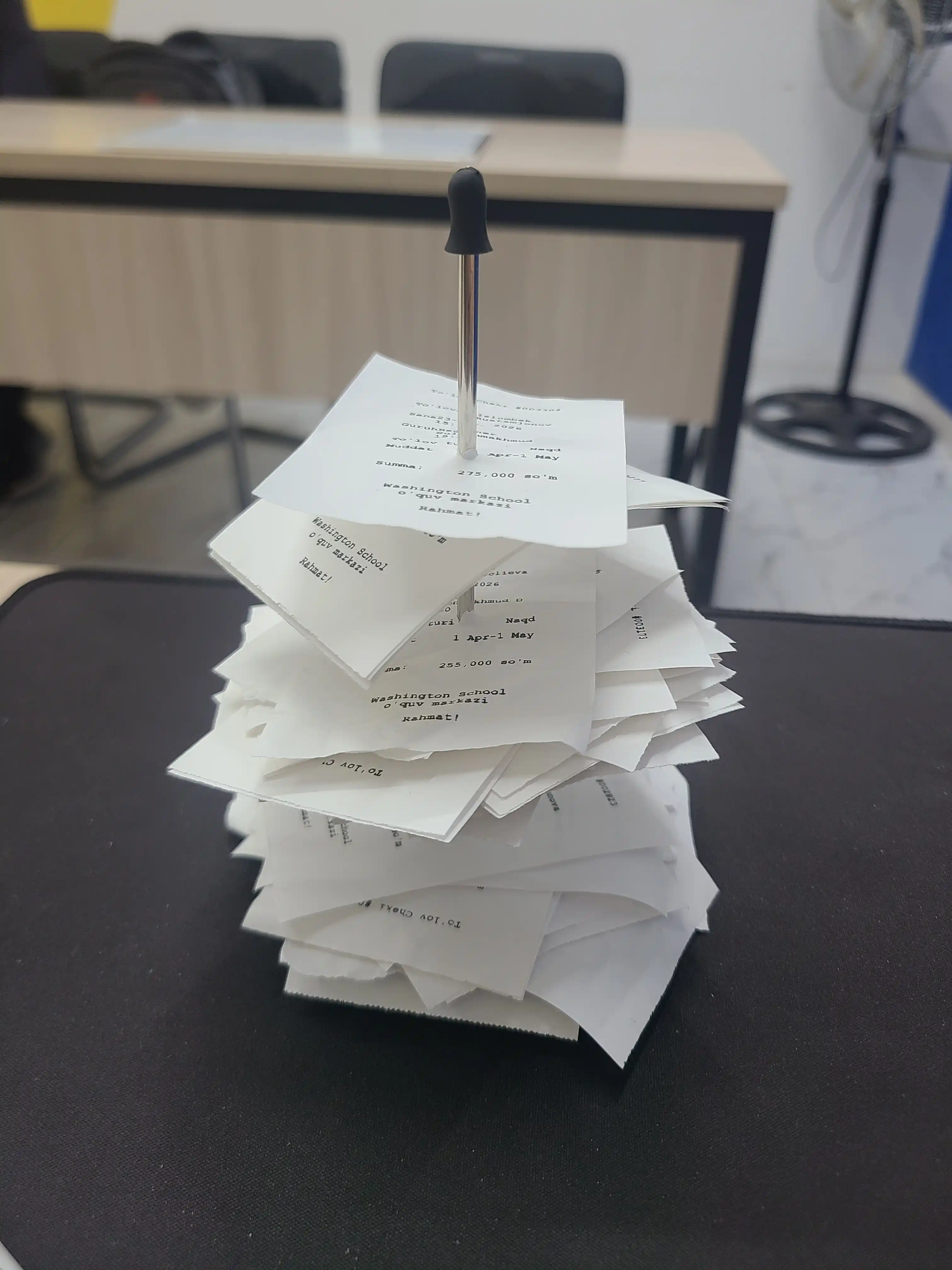 Подставка для чеков Deli 0241, металлическая, настольная q0000004532