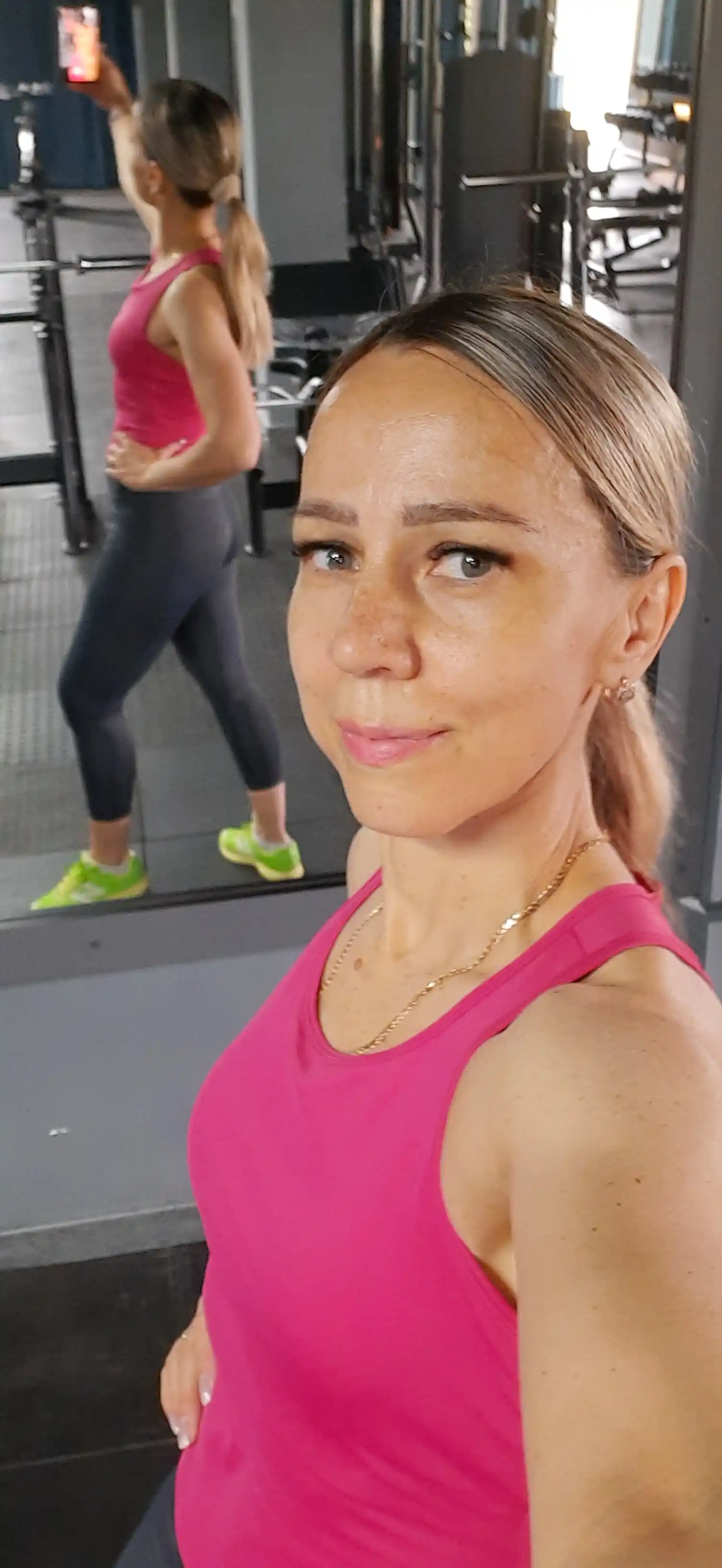 Ayollar sport maykasi Kioko, fitnes uchun top, chashkali top