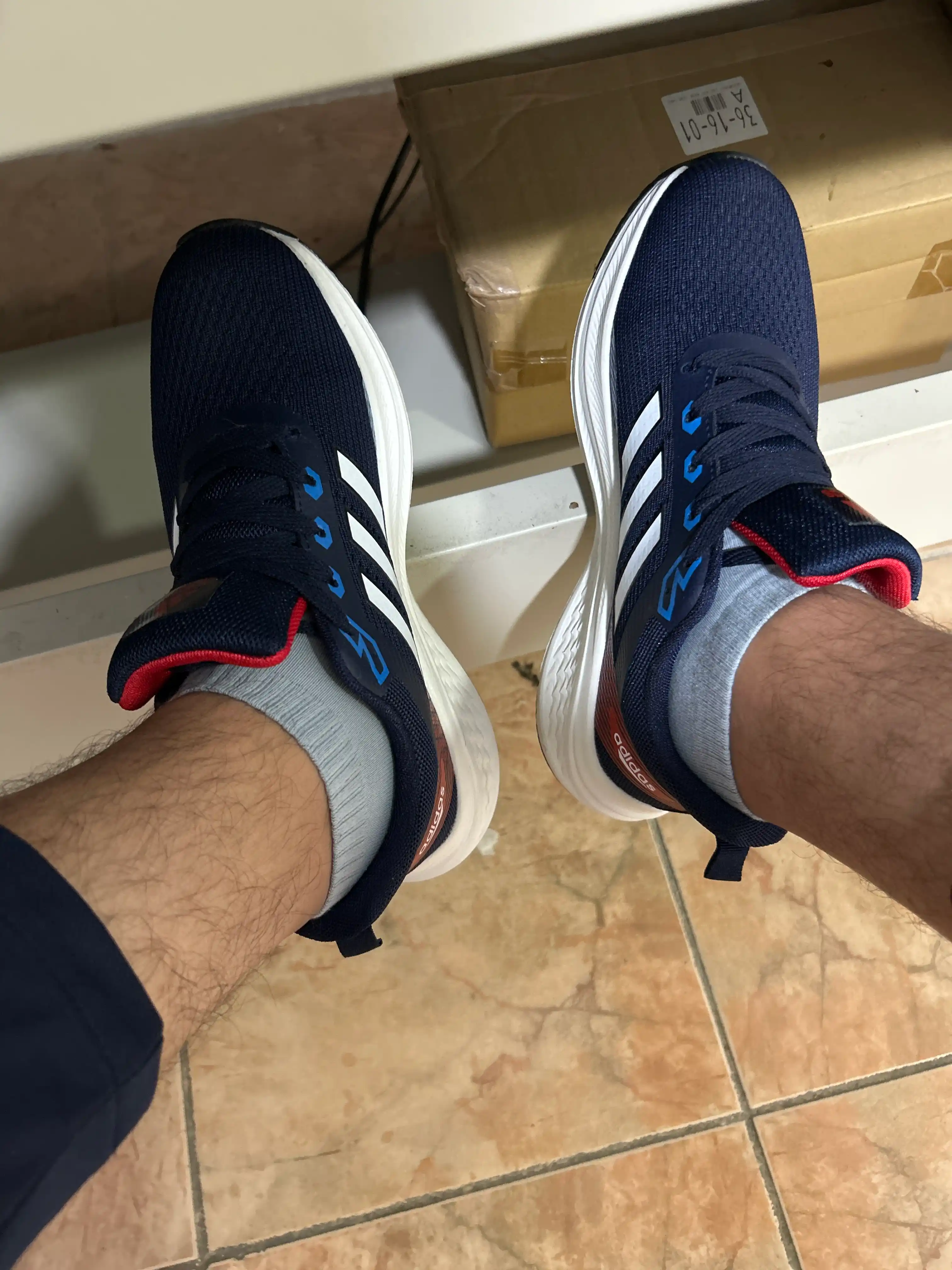 ADIDAS ZOOMX usti setkali baxor yoz kuz fasllari uchun 40-44 razmer