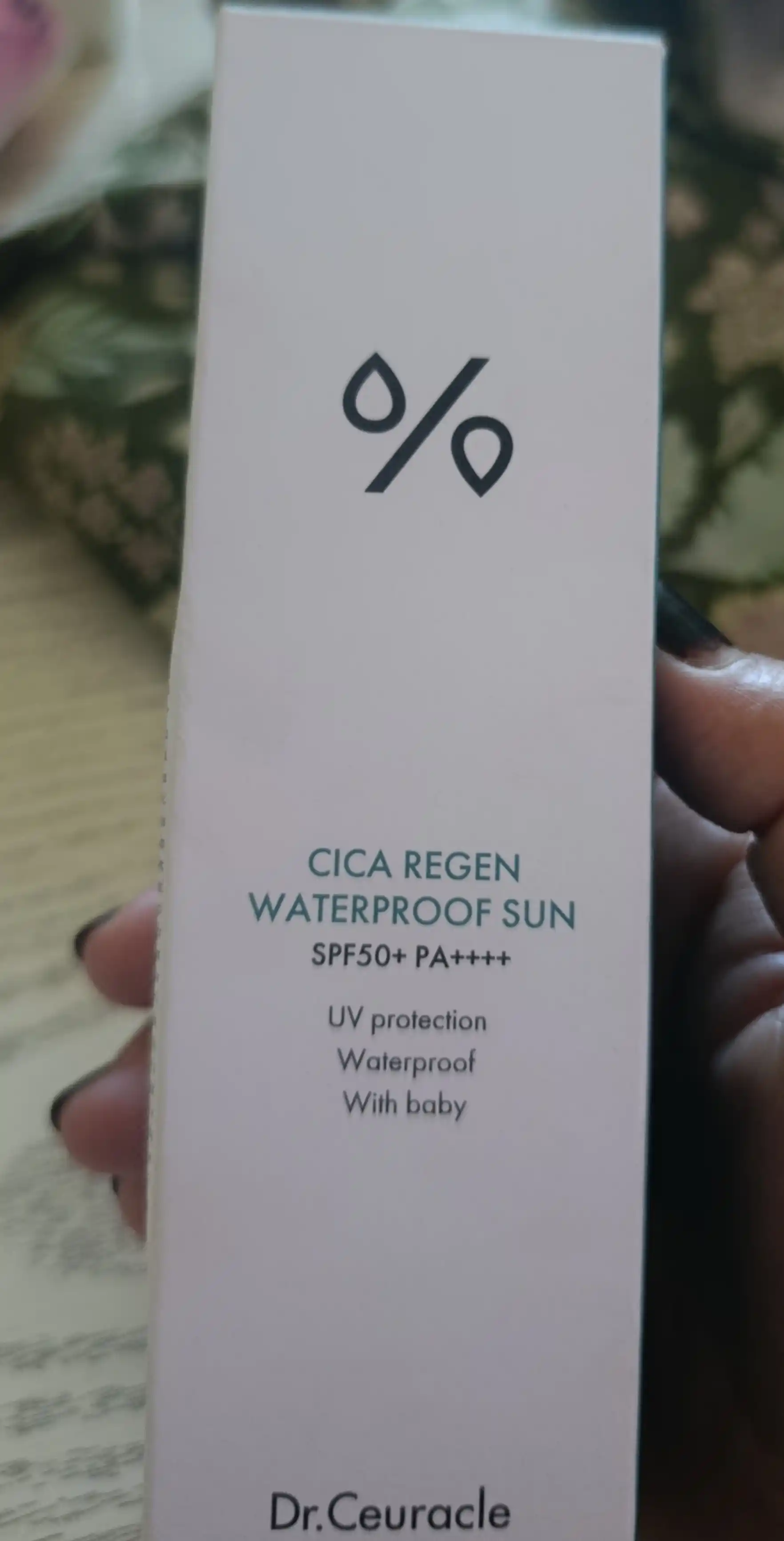 Dr. Ceuracle Cica Regen Wegan Sun Waterproof Quyoshdan himoya kremi SPF50+ PA++++