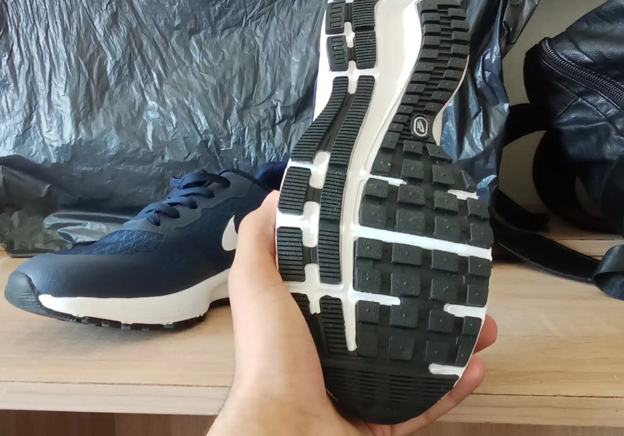 Nike Zoom Air engil yugurish krossovkalari + Adidas 40-45 nafas oladigan setka ustki qism