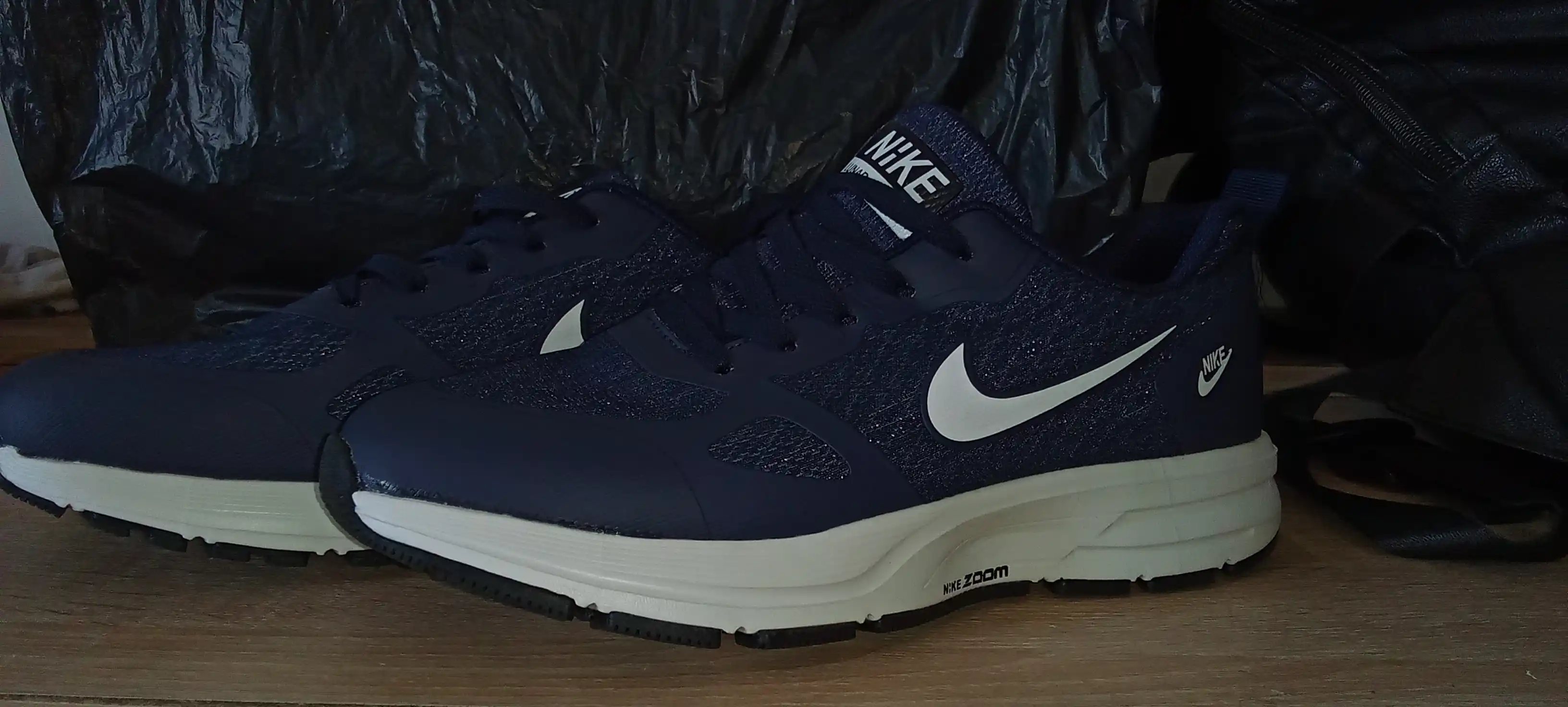 Nike Zoom Air engil yugurish krossovkalari + Adidas 40-45 nafas oladigan setka ustki qism