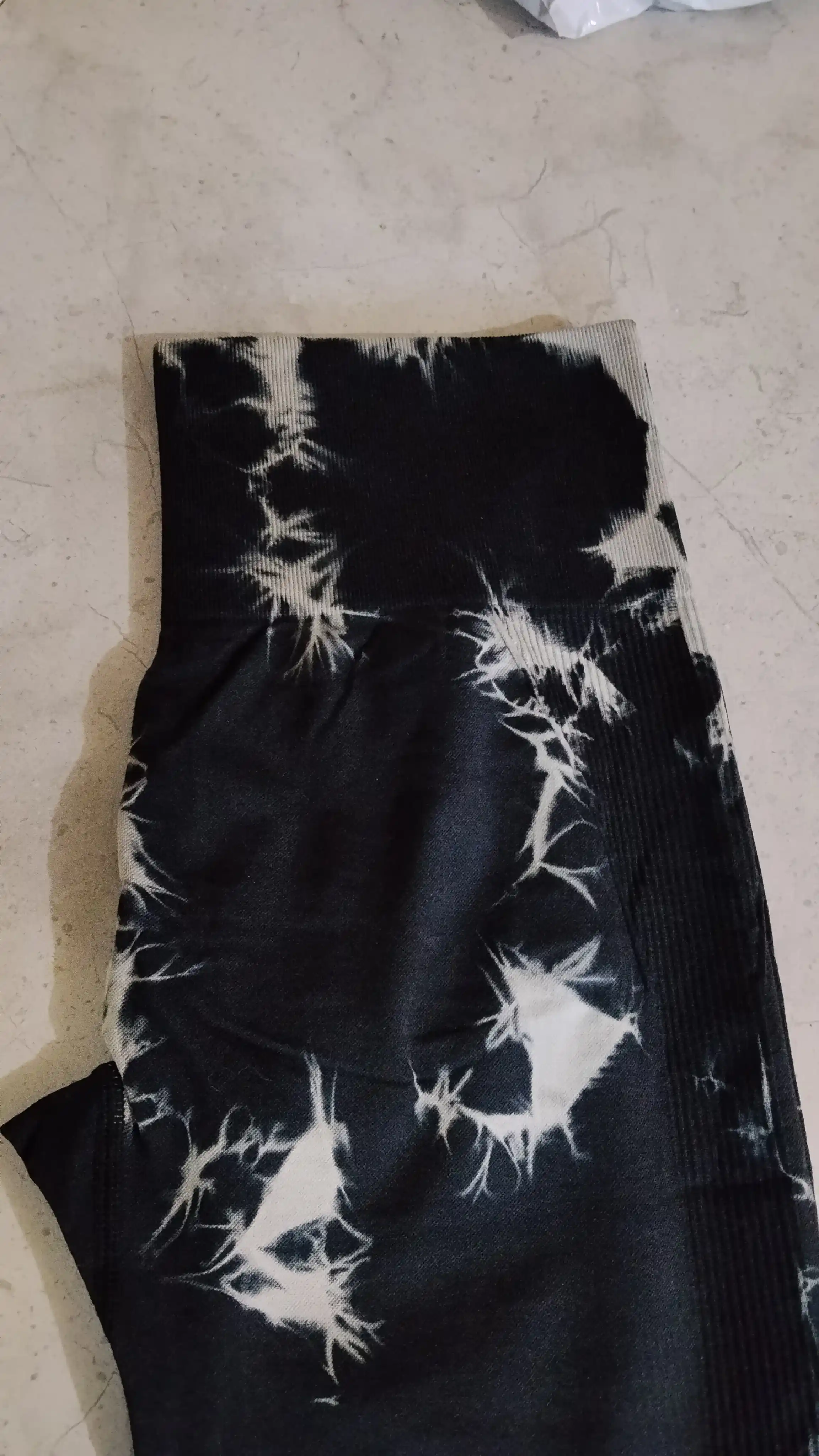 Леггинсы спортивные, лосины для фитнеса, Push-Up, Tie-dye, утягивающие, подчеркивает формы