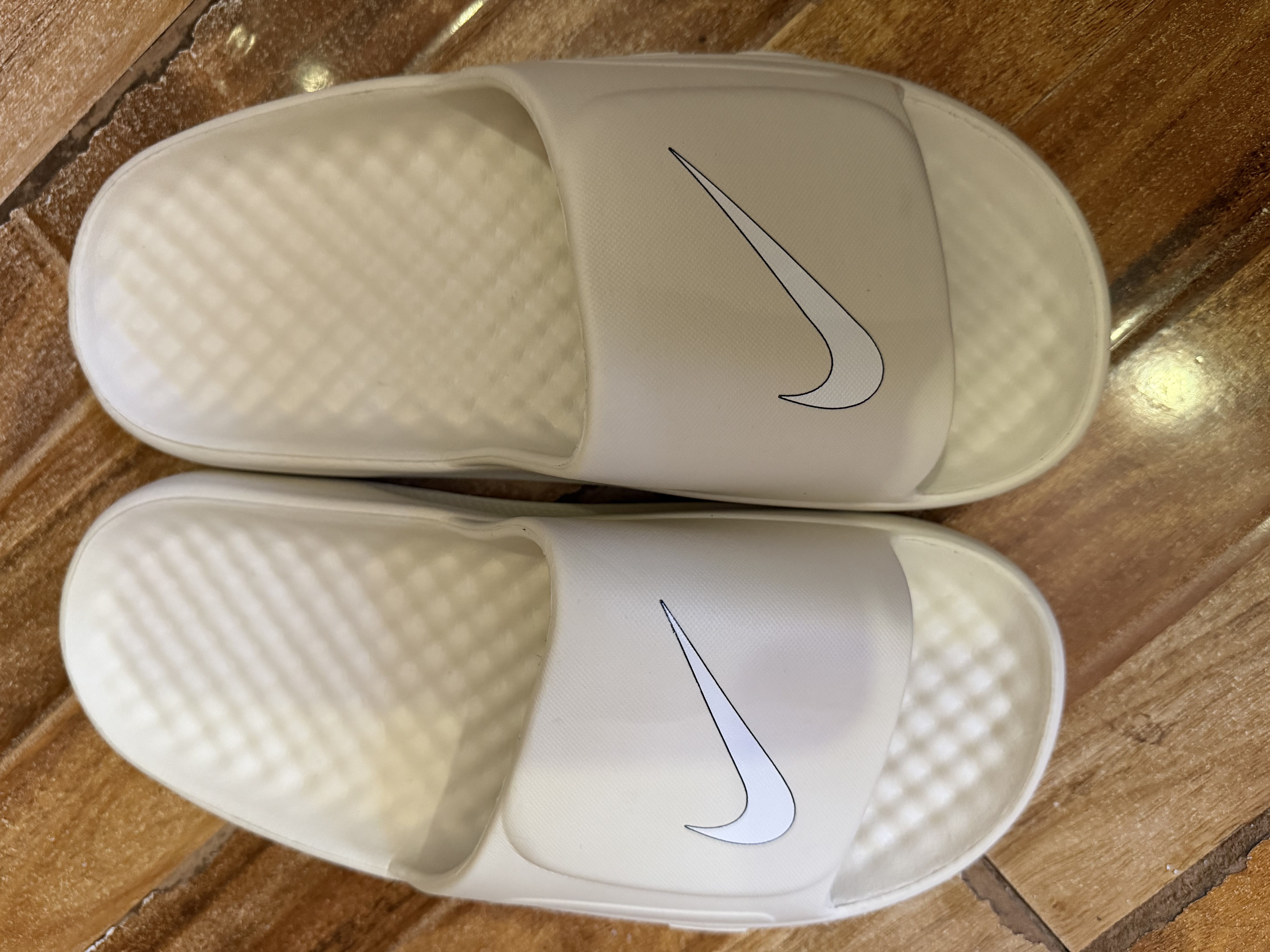 Erkaklar shippagi, yozgi poyabzal, yumshoq shifer, ko‘cha shippagi, yengil tagcharm 41-44