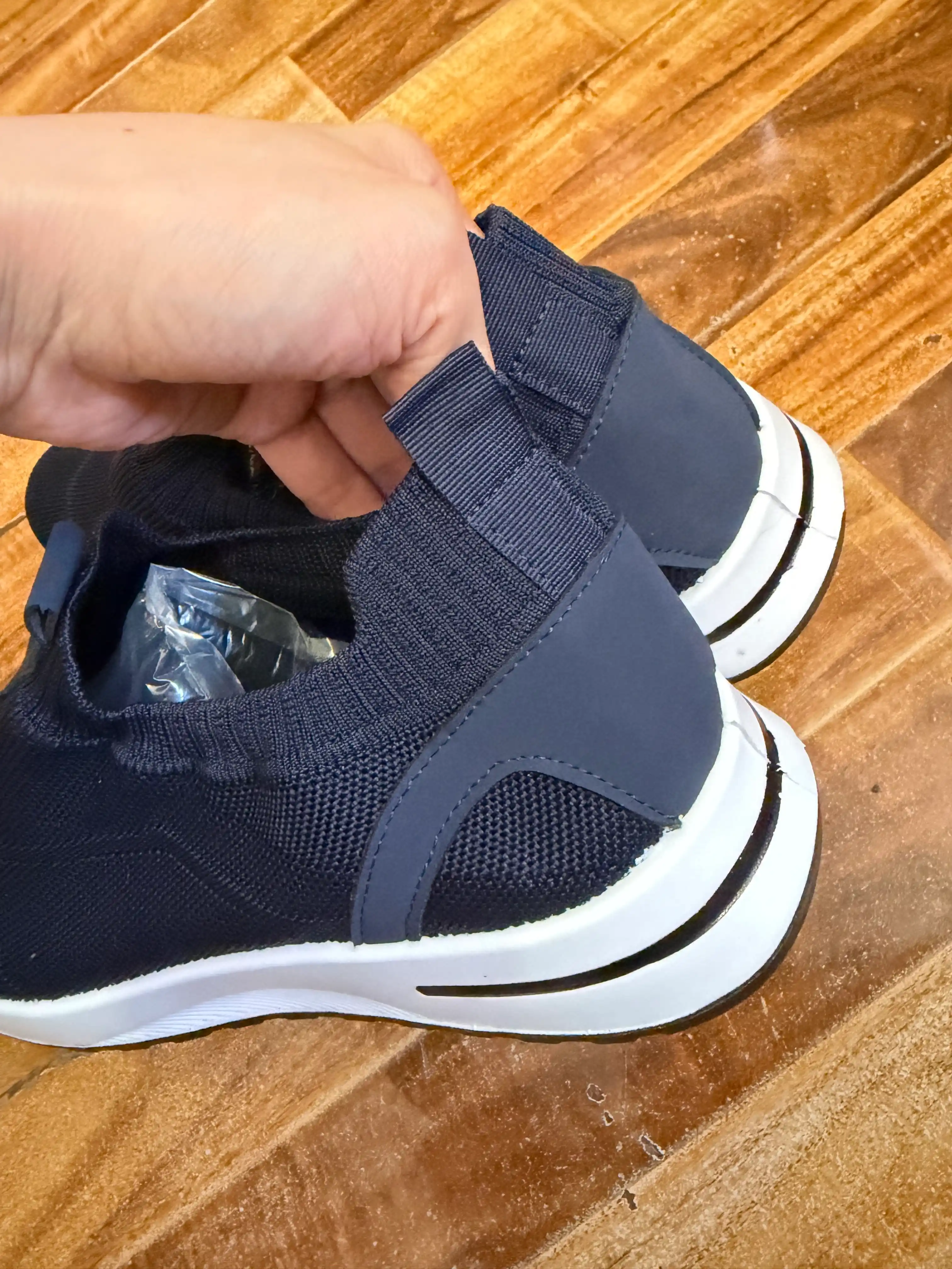 Erkaklar sliponlari, erkaklar krossovkalari, erkaklar poyabzali, 39-44
