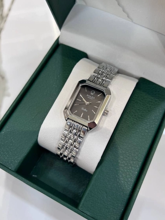 Наручные часы Rolex — стильный аксессуар для женщин