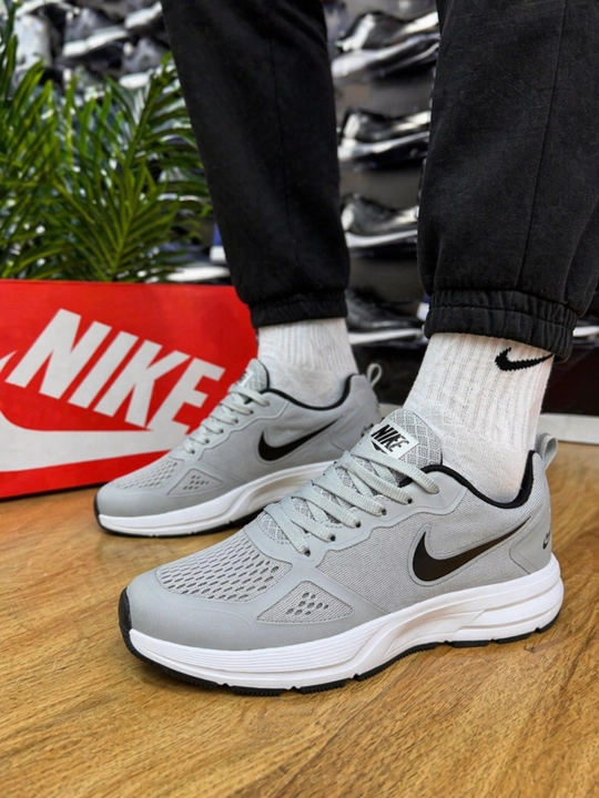 Nike Zoom Air yengil yugurish poyabzali + nafas oluvchi to‘rli ustki qismi, Nike, 40-45