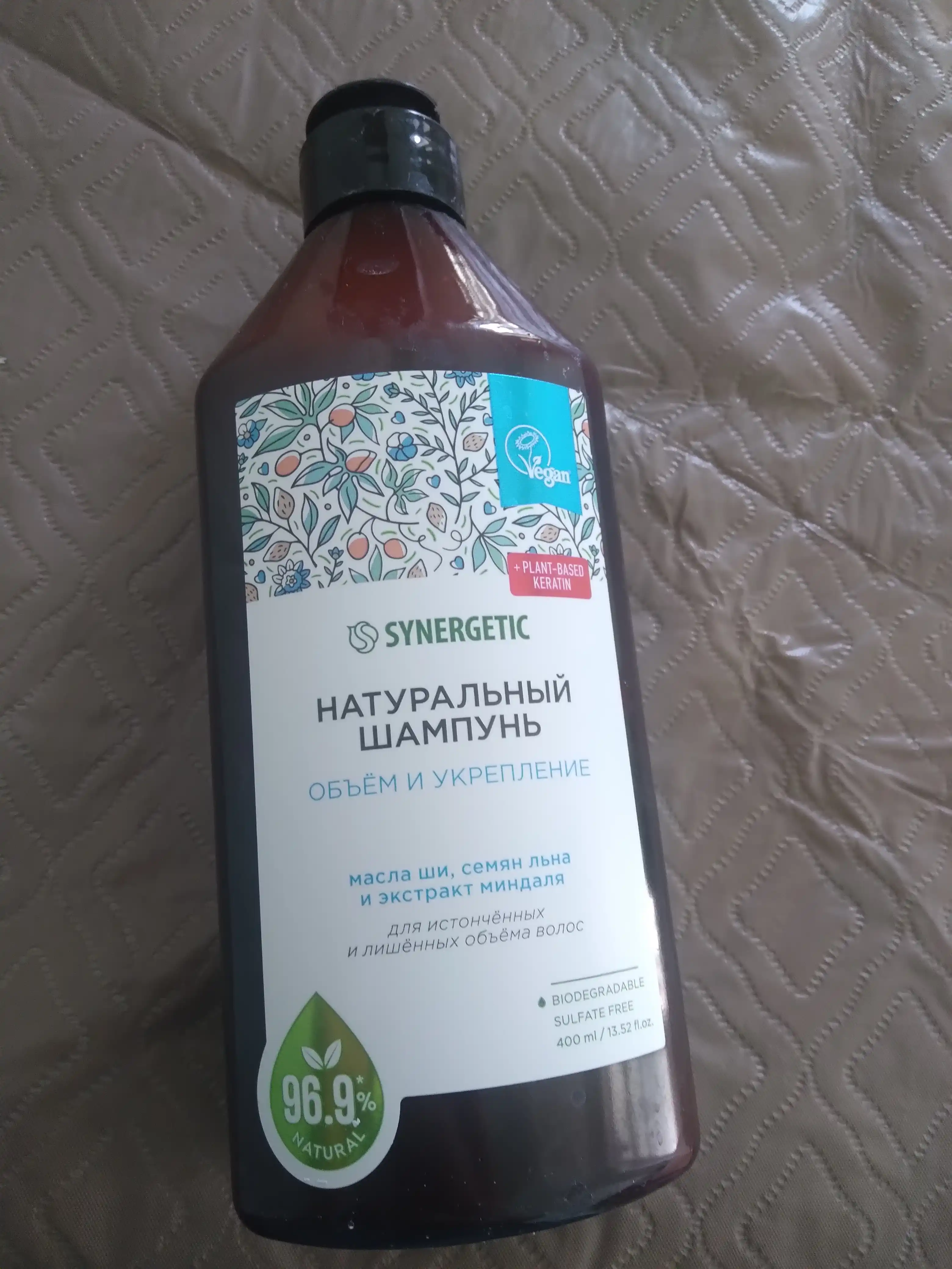 Sulfatsiz shampun SYNERGETIC "Soch hajmini va mustahkamlovchi", 400 ml