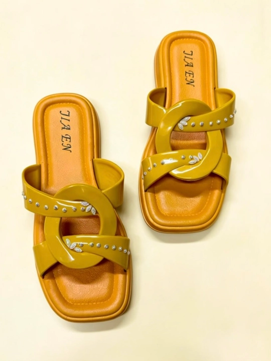 Ayollar shippagi, yozgi yumshoq, qulay, 36-41 sm, kichik o‘lchamda