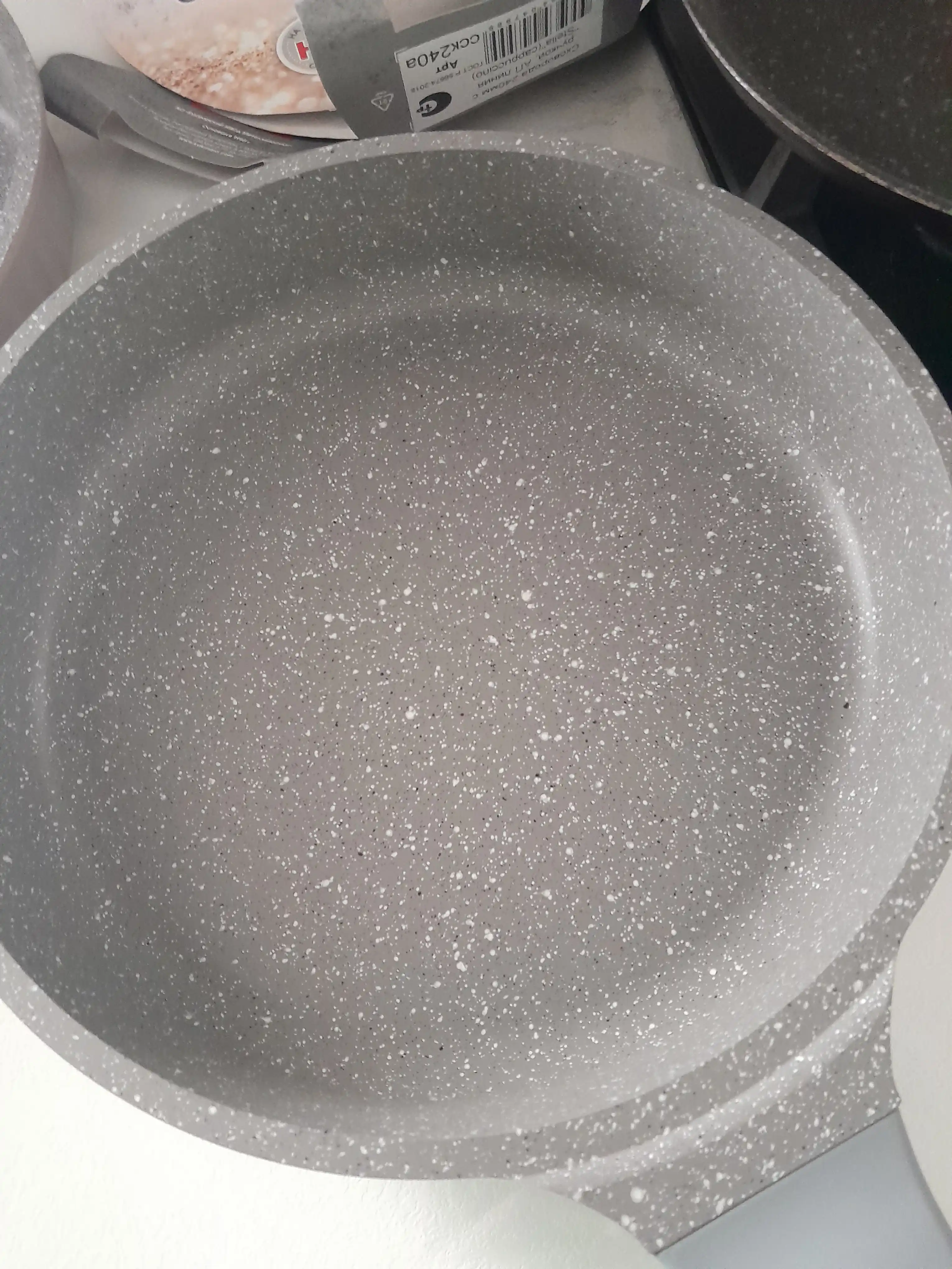 Qopqoqsiz tova Stella cappuccino Kukmara olinadigan tutqich emas