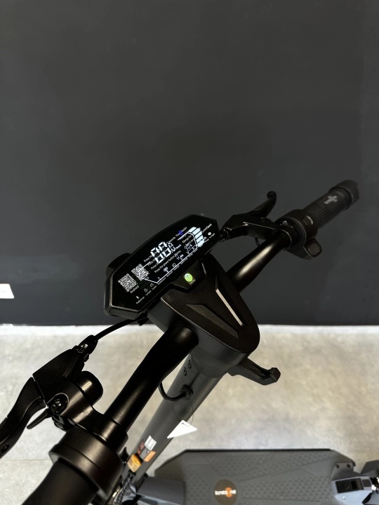 Elektr samokat KingSong N12 Pro E 1000 W, 60V 15.6Ah, 50 km/soatgacha, 60-80 km