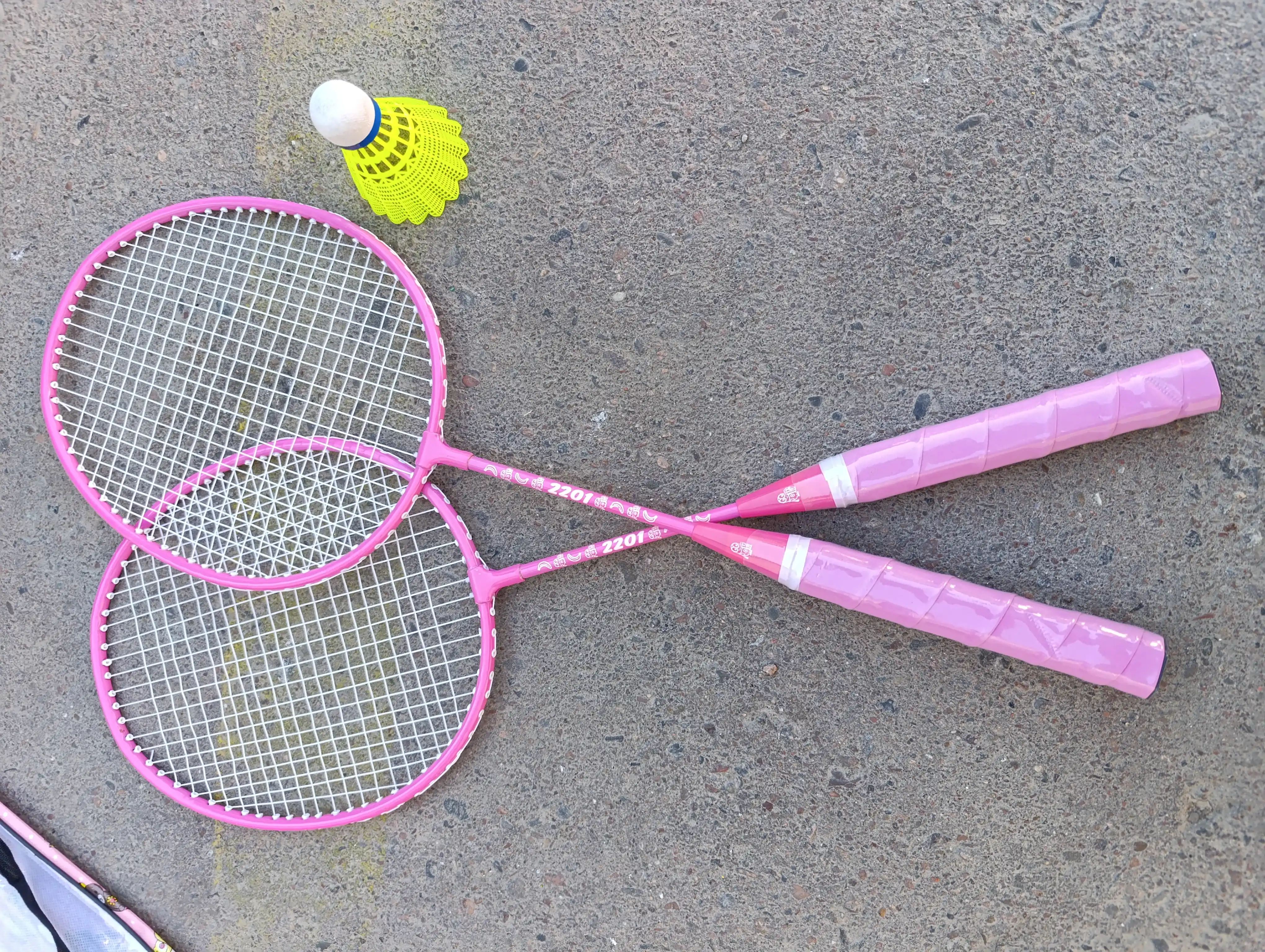 Набор для бадминтона YONEX (2 ракетки, 3 волана, 1 чехол