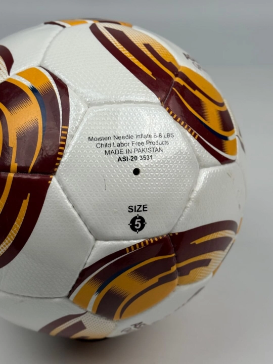 Futbol koptoklari 5 razmer (Pokiston)