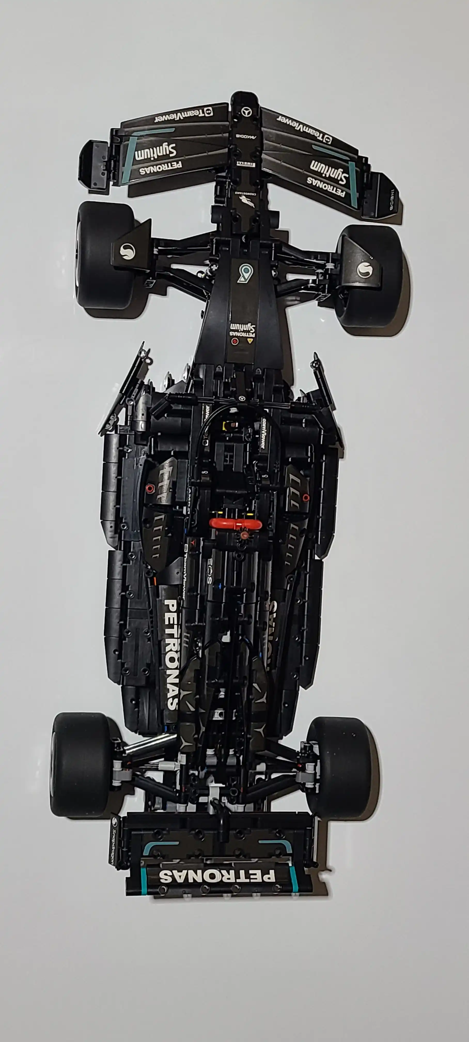 Formula 1 poyga mashinasi konstruktori, katta model 1:8 Technic, LEGO bilan mos keladi