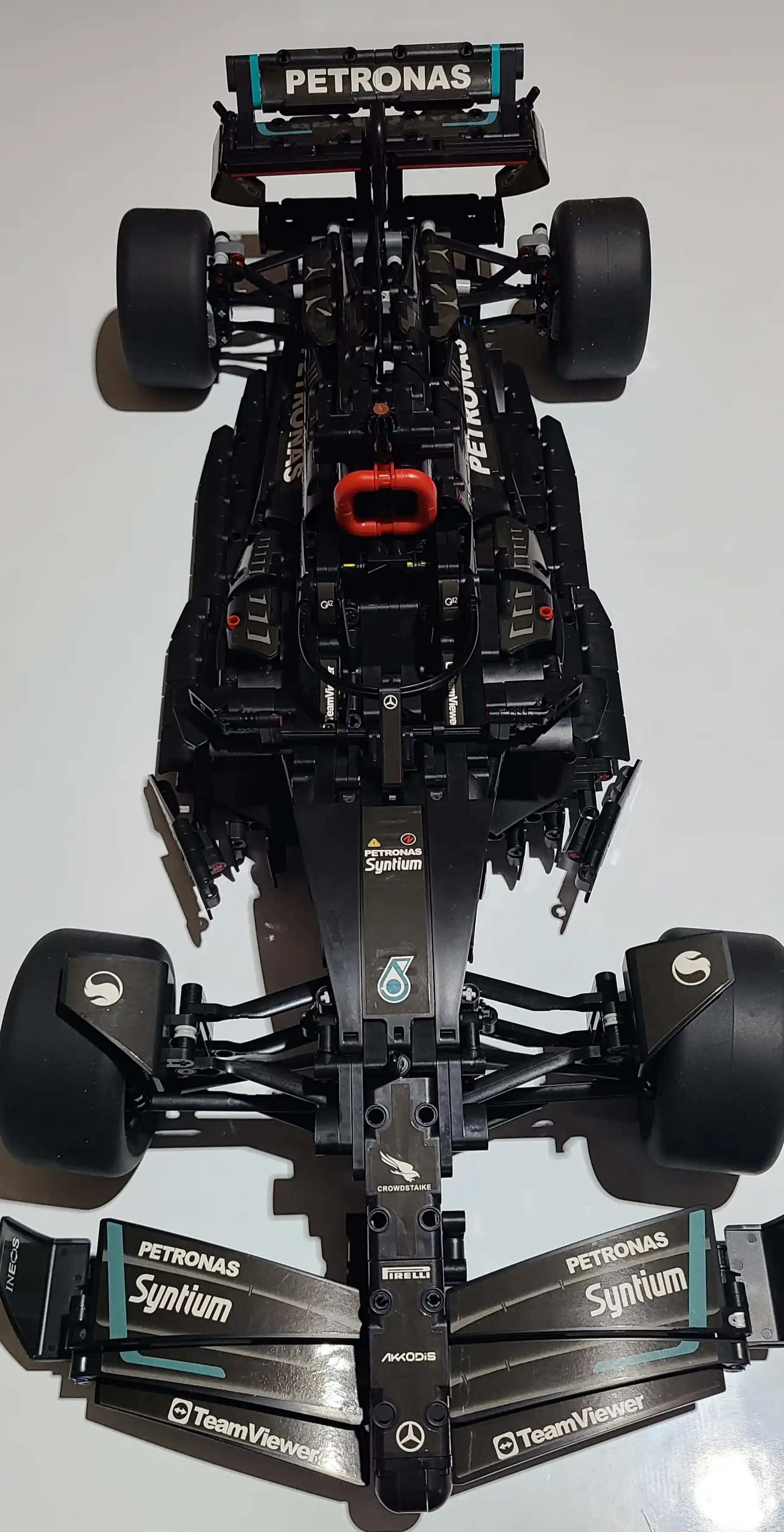 Formula 1 poyga mashinasi konstruktori, katta model 1:8 Technic, LEGO bilan mos keladi