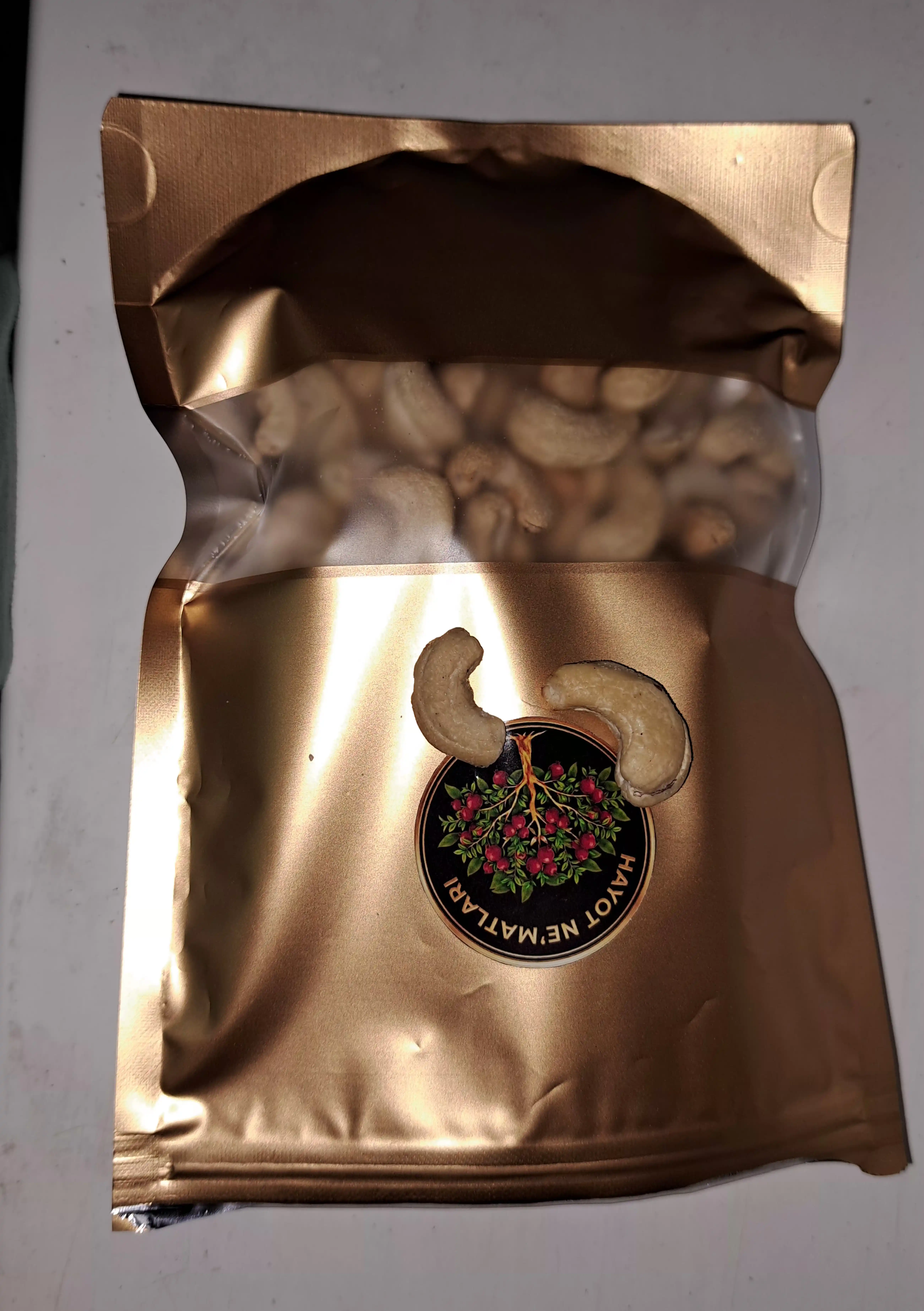 Hayot Ne’matlari Premium keshyu yong‘oqlari - tabiiy ta’mli va foydali yengil taom 200 g