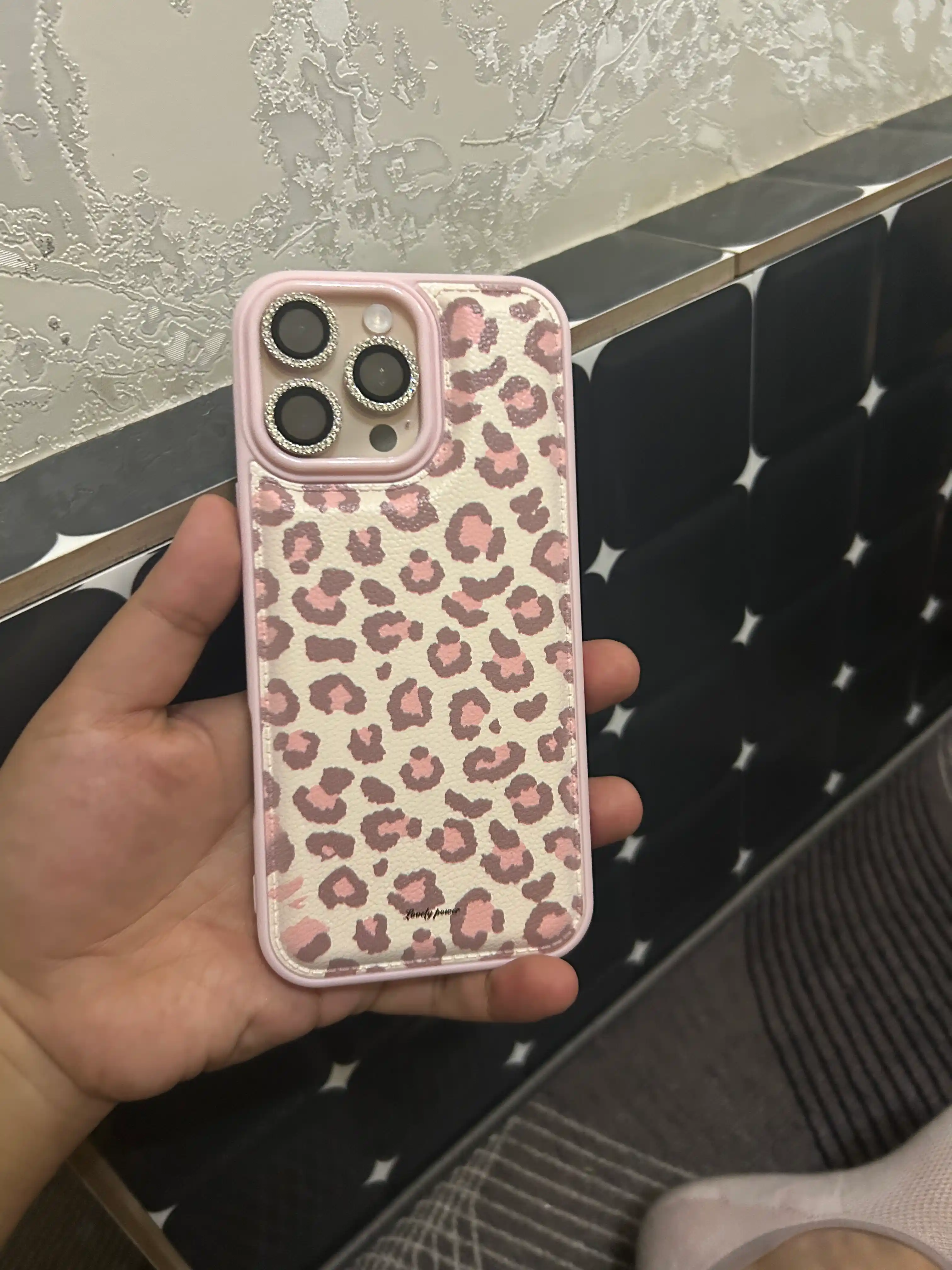 Защитное стекло с камнями для камеры iPhone 11/12/13/14/15/16/17 Pro, Pro Max, Mini