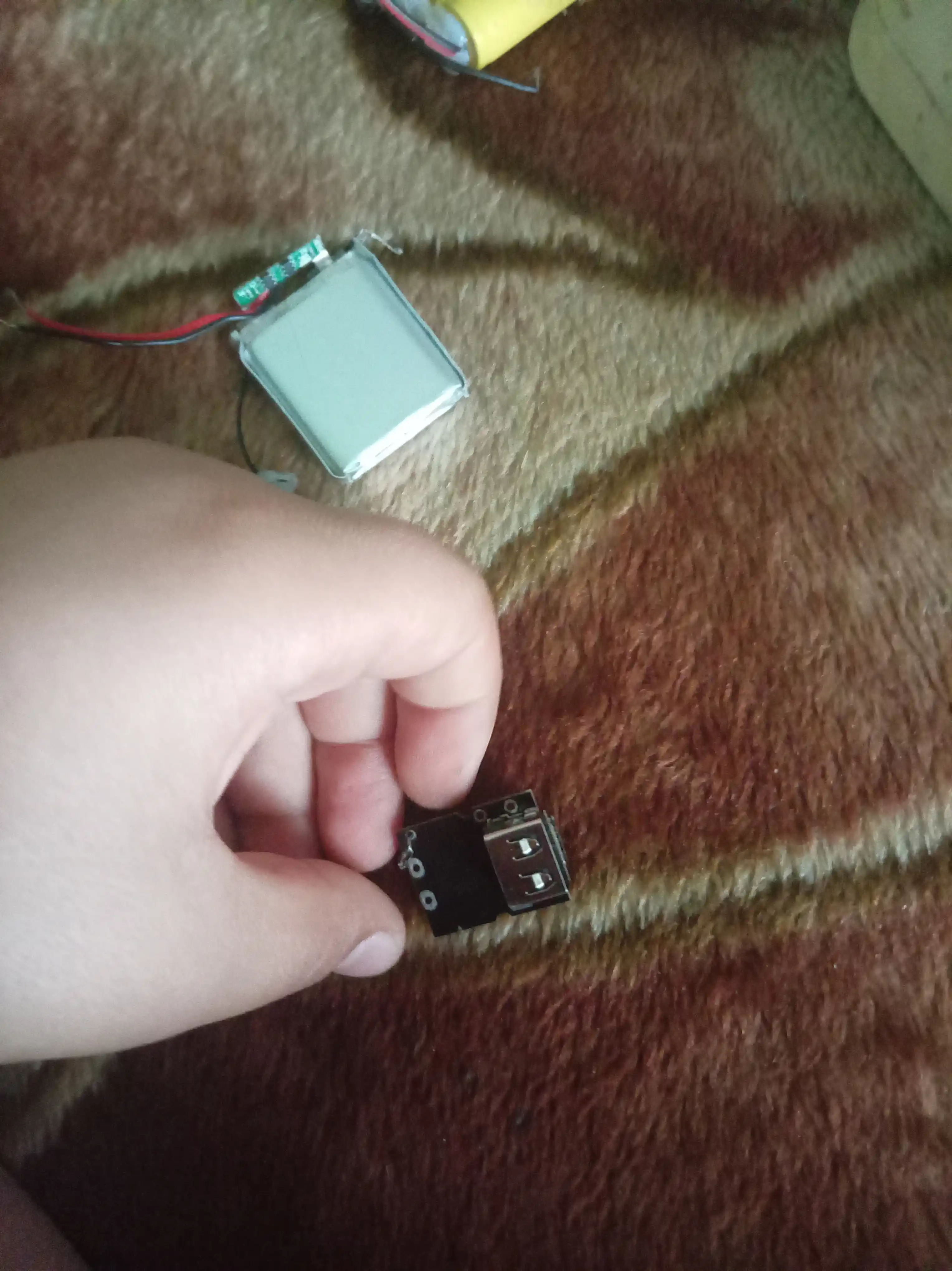 PowerBank zaryadlash-razryadlash moduli,Type-C kirishi, type-A chiqish. 5v 2A