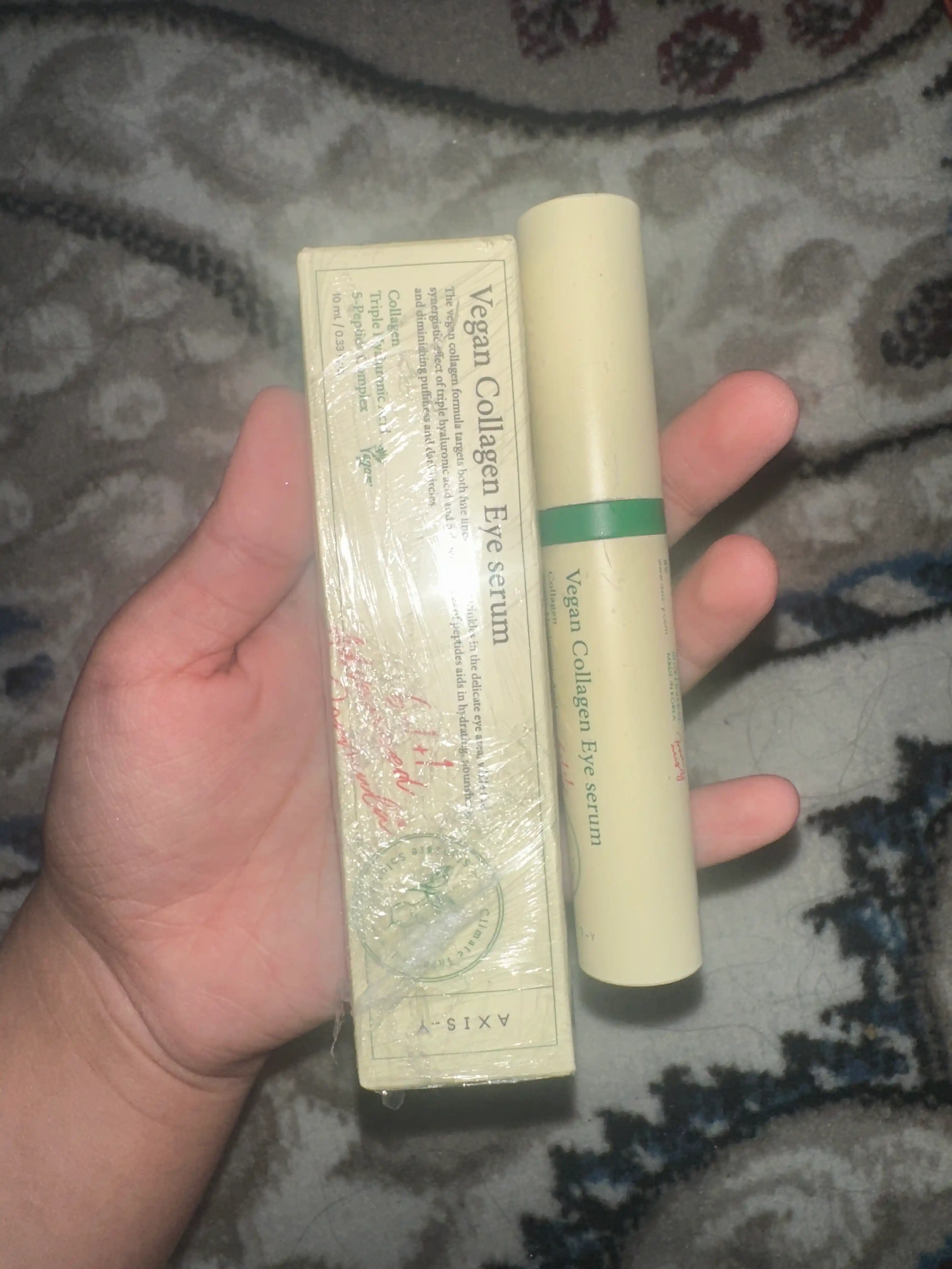 AXIS-Y Collagen Eye Serum — дарит молодость и сияние коже вокруг глаз
