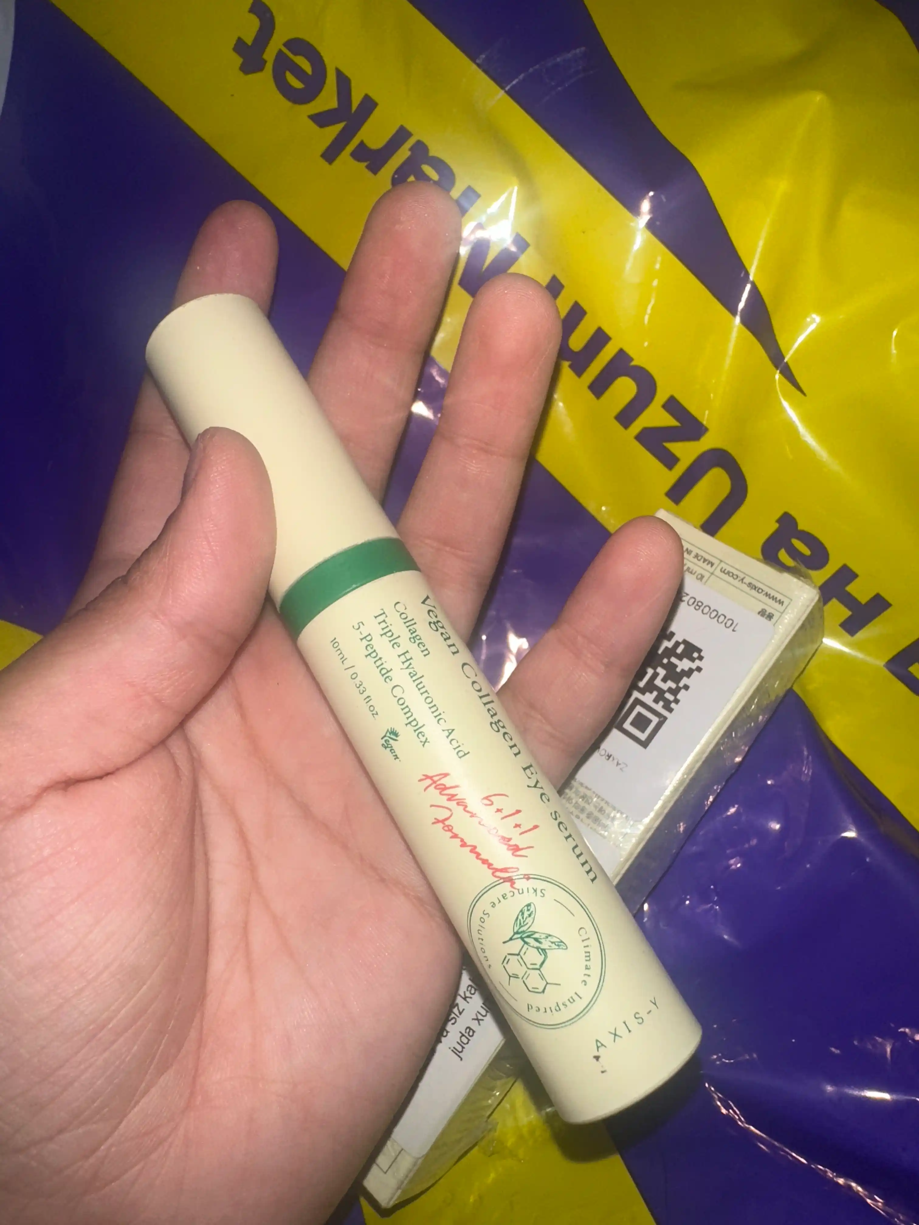 AXIS-Y Collagen Eye Serum — дарит молодость и сияние коже вокруг глаз