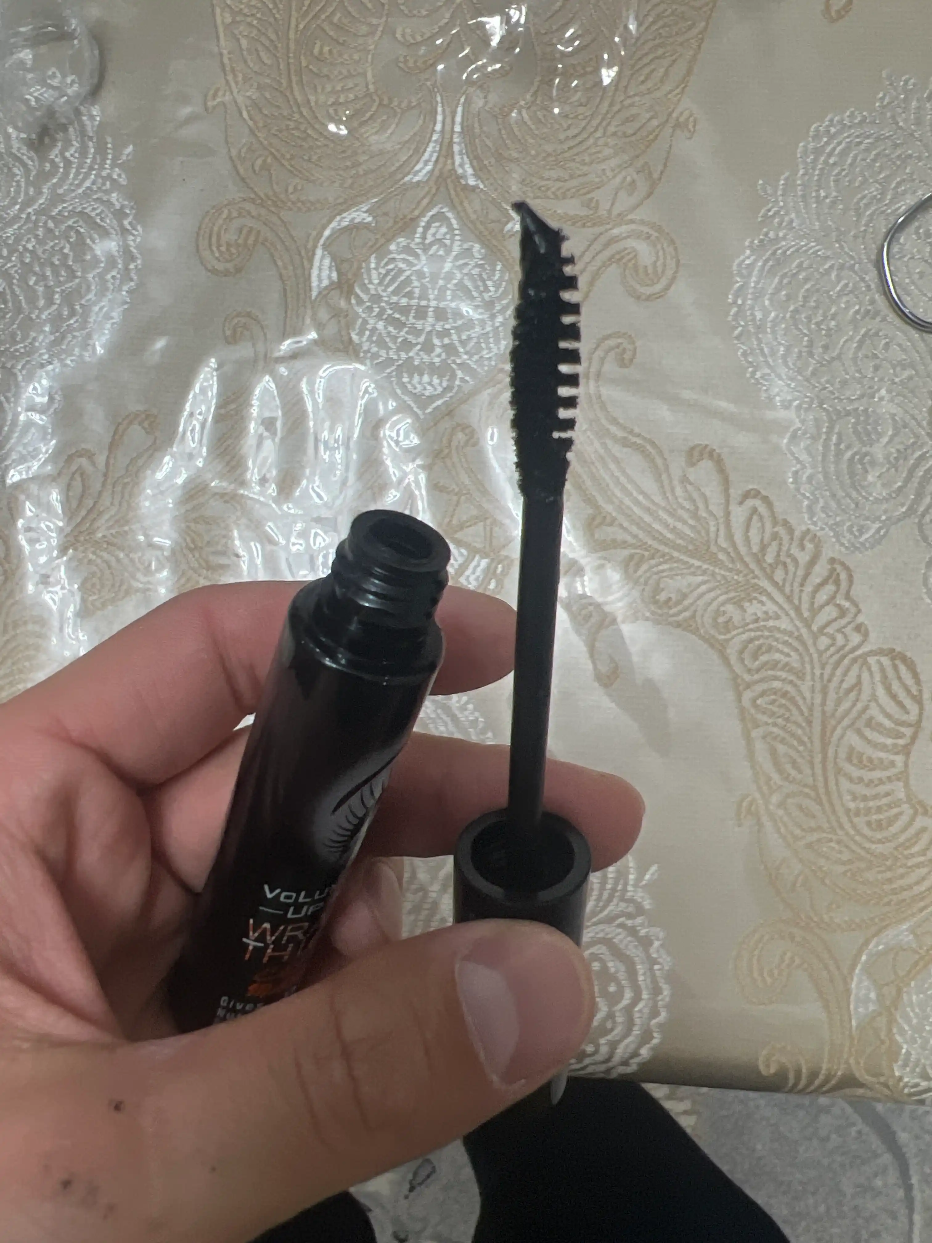 Kiprik uchun tush, uzaytiruvchi va suvga chidamli, Mascara, ko'z tush