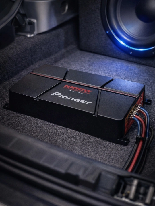 Avtomobil uchun ovoz kuchaytirgich PIONEER GM-A6704, 4 kanalli, qora 1000W