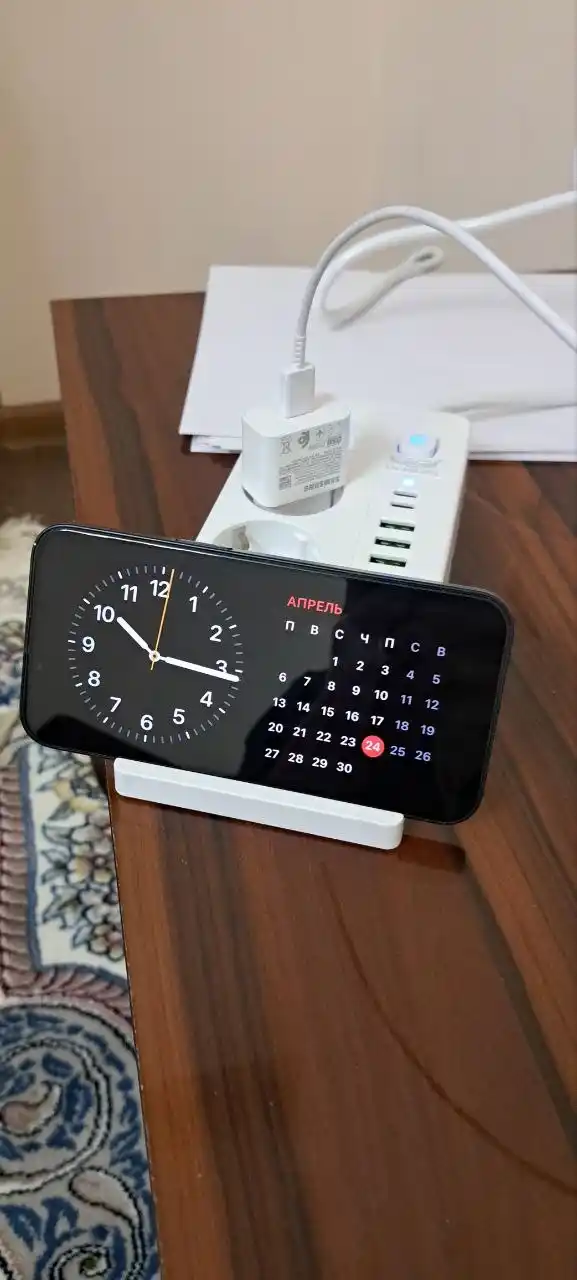 Ko‘p funksiyali elektr удлинитель (3 rozetkali, 4 USB, 2 Type-C, simsiz zaryadlash, 3000W)