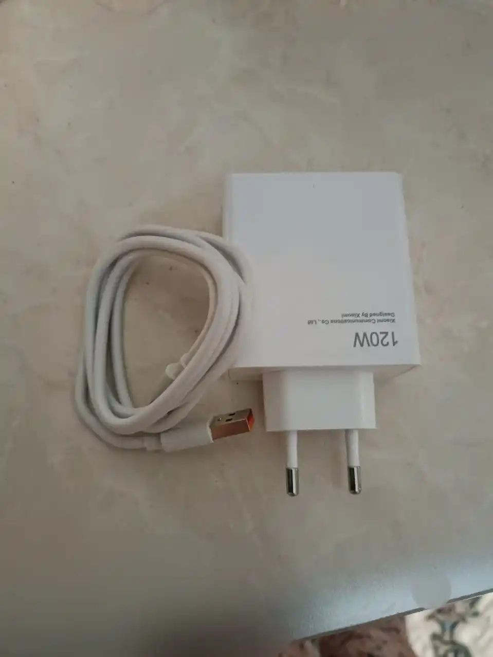 USB-A kabeli bilan 120W Fast Charging tarmoq zaryadlash qurilmasi - Type-C, oq