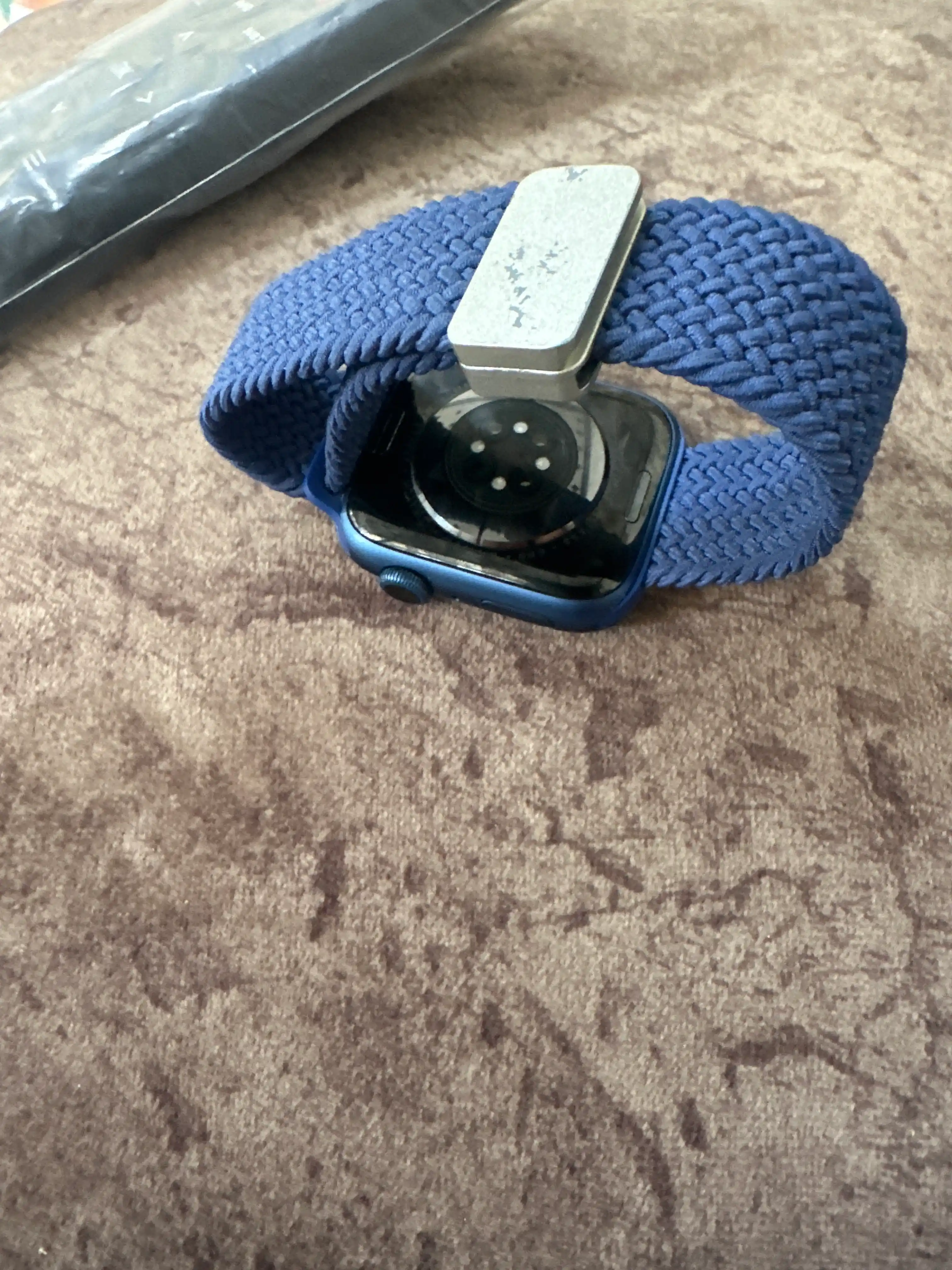 Нейлоновый ремешок с магнитной застёжкой для Apple Watch 3–9, SE, SE 2 и Ultra, 42–49 мм