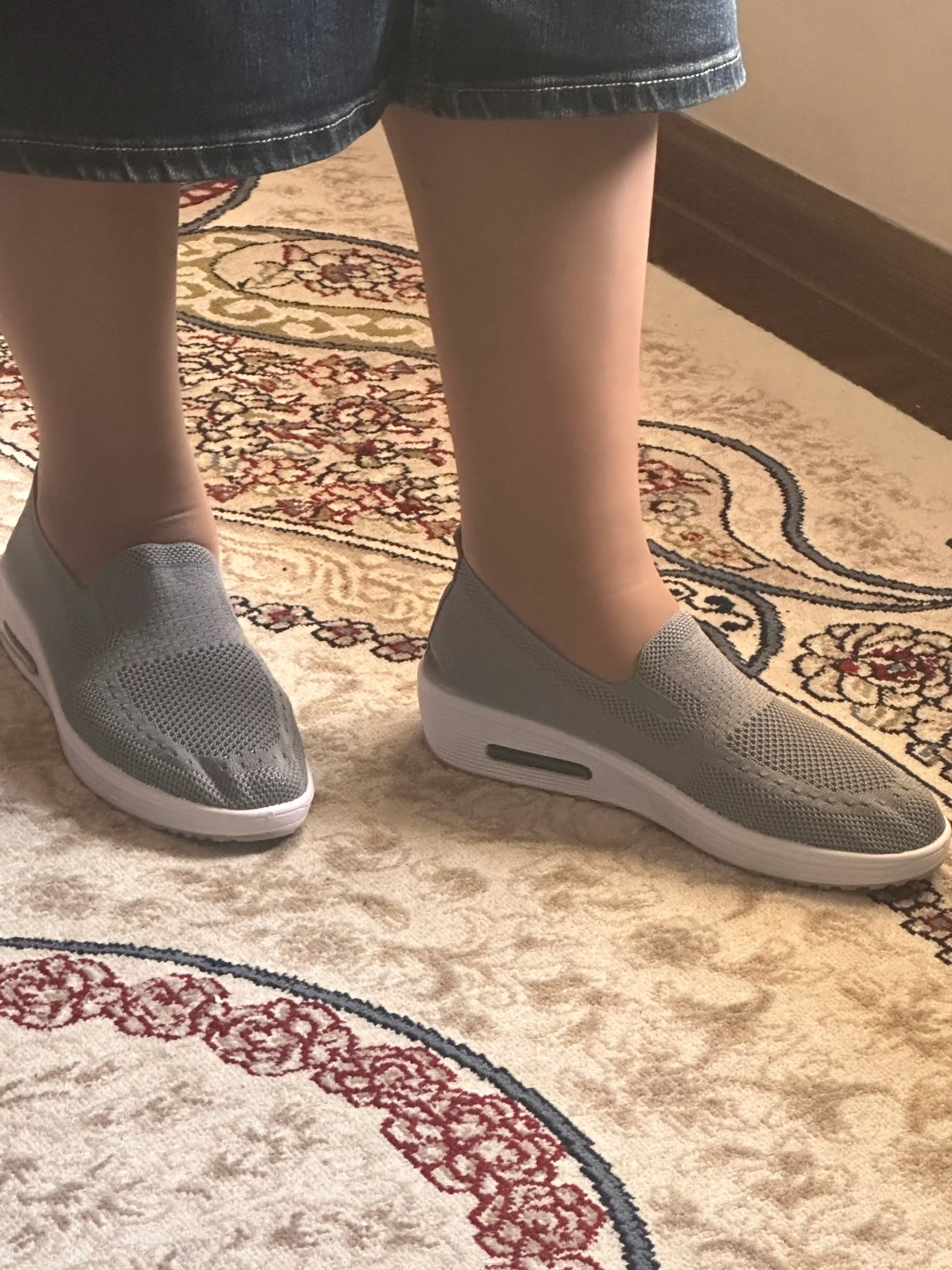 ZWALK Cloud Step ayollar sliponlari zamonaviy, yengil va qulay