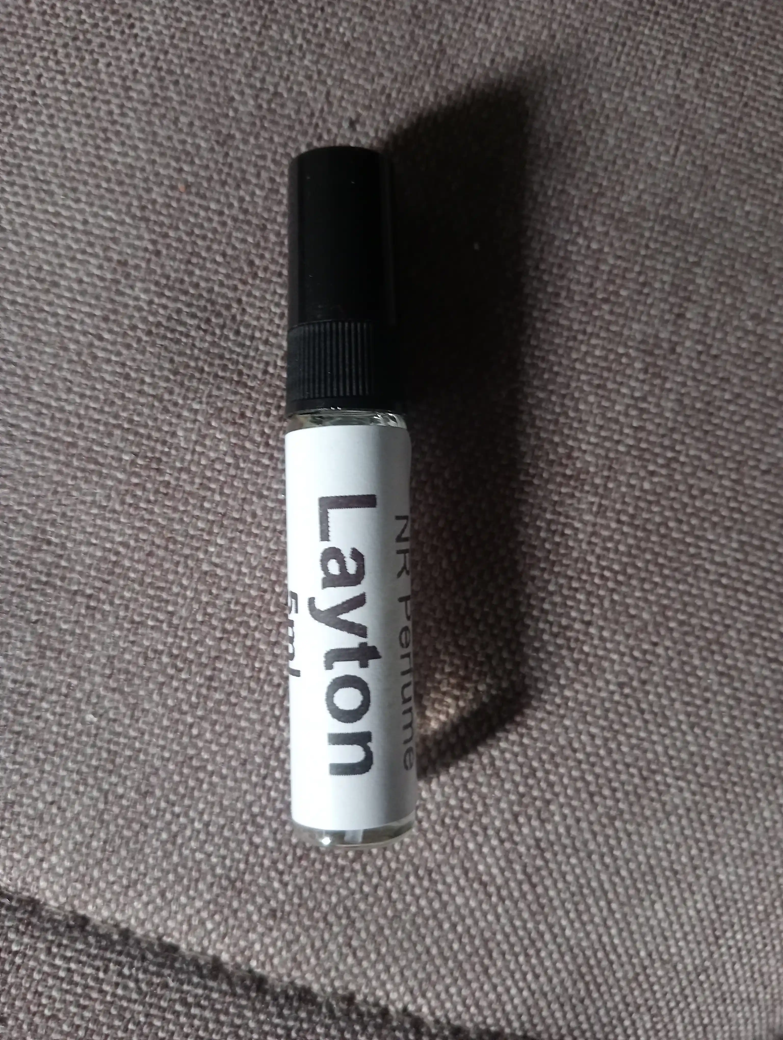 Atir Layton Parfums de Marly, erkaklar va ayollar uchun