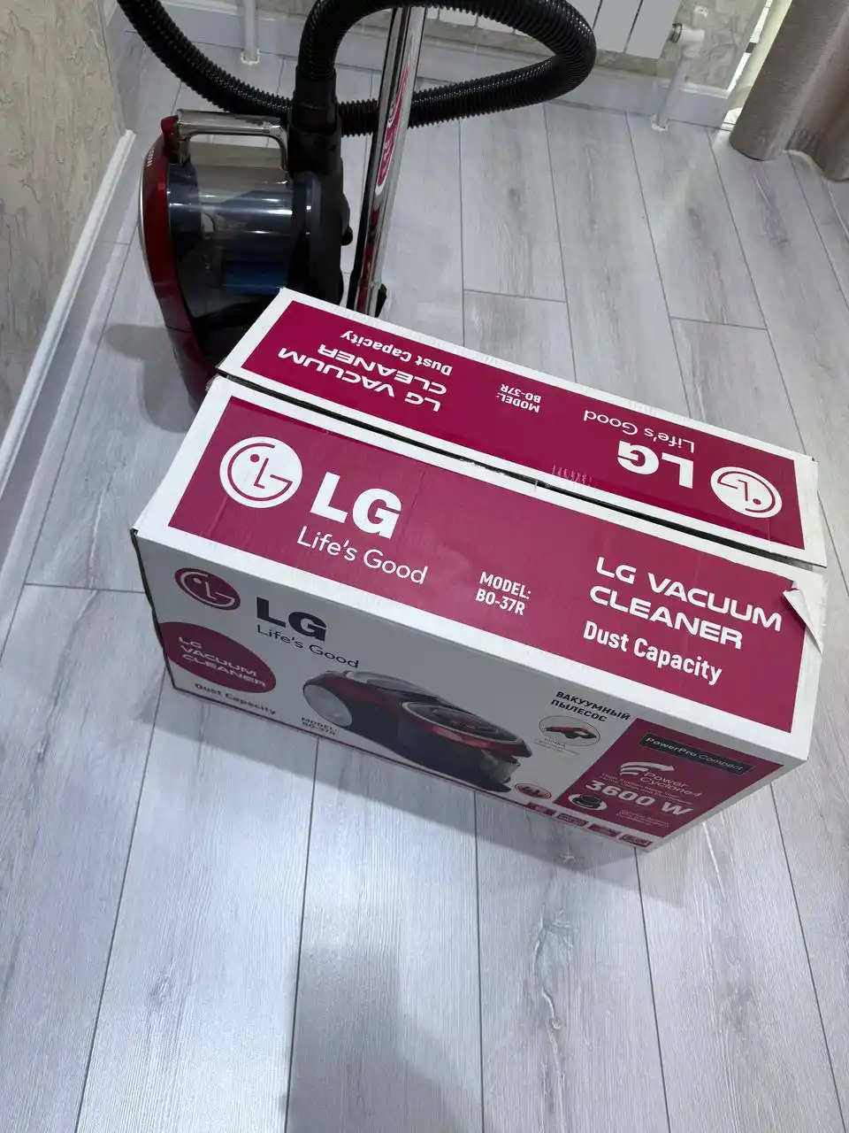 Changyutgich LG PowerPro, 3600W, xaltasiz, 4 litr, HEPA filtr