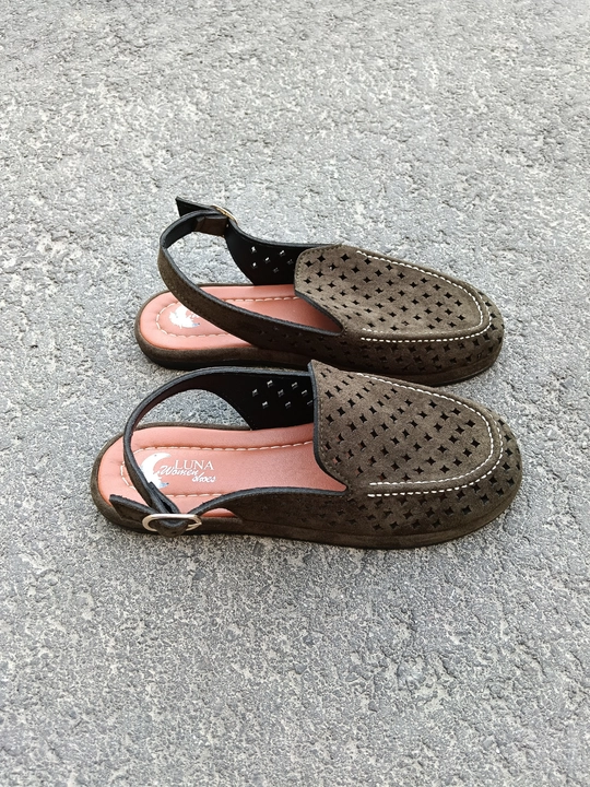 Ayollar uchun yozgi basanochkalar, tekis taglikli bossonojkalar 36-40