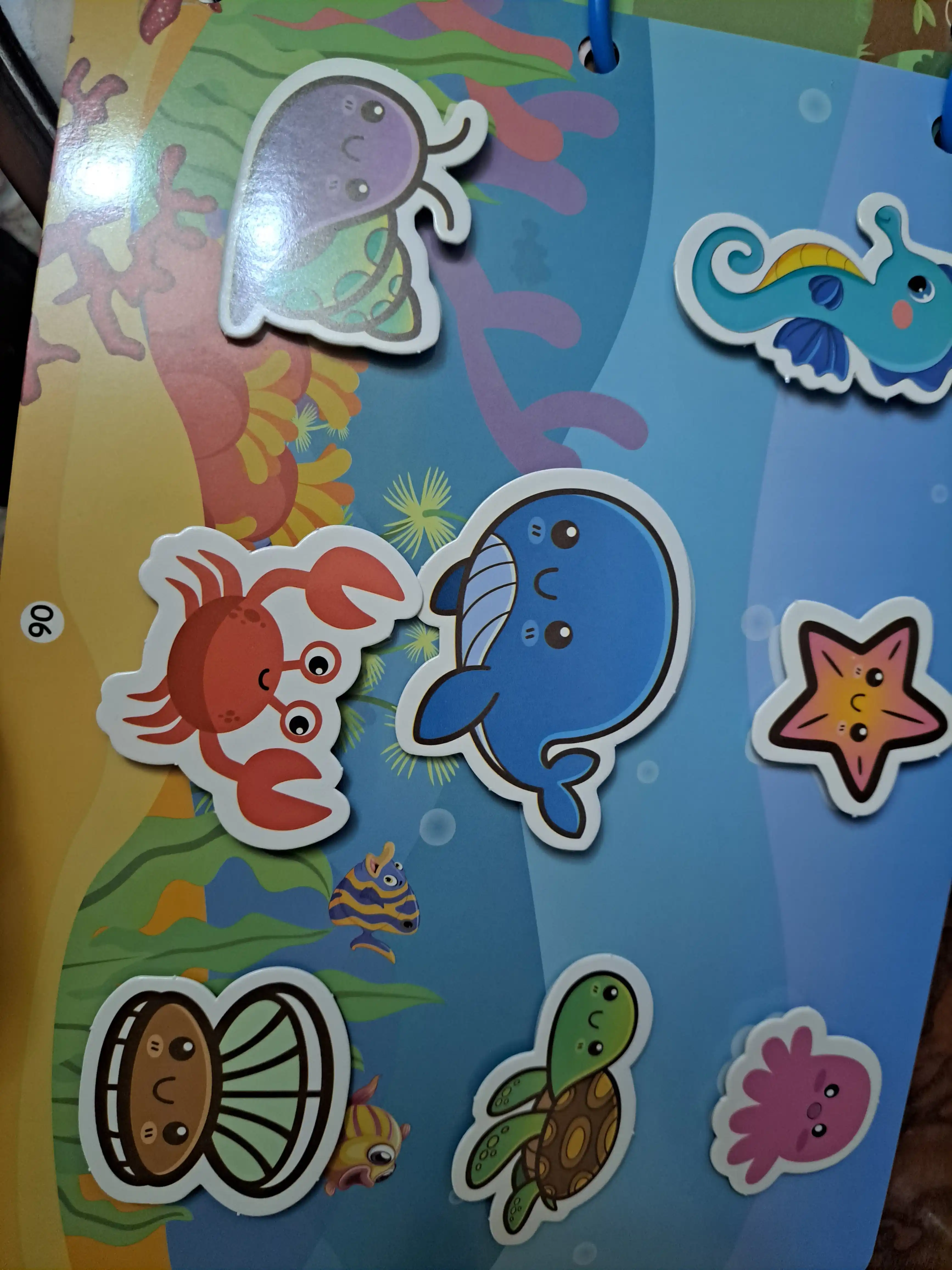 Развивающая книга Busybook, Монтессори на липучках