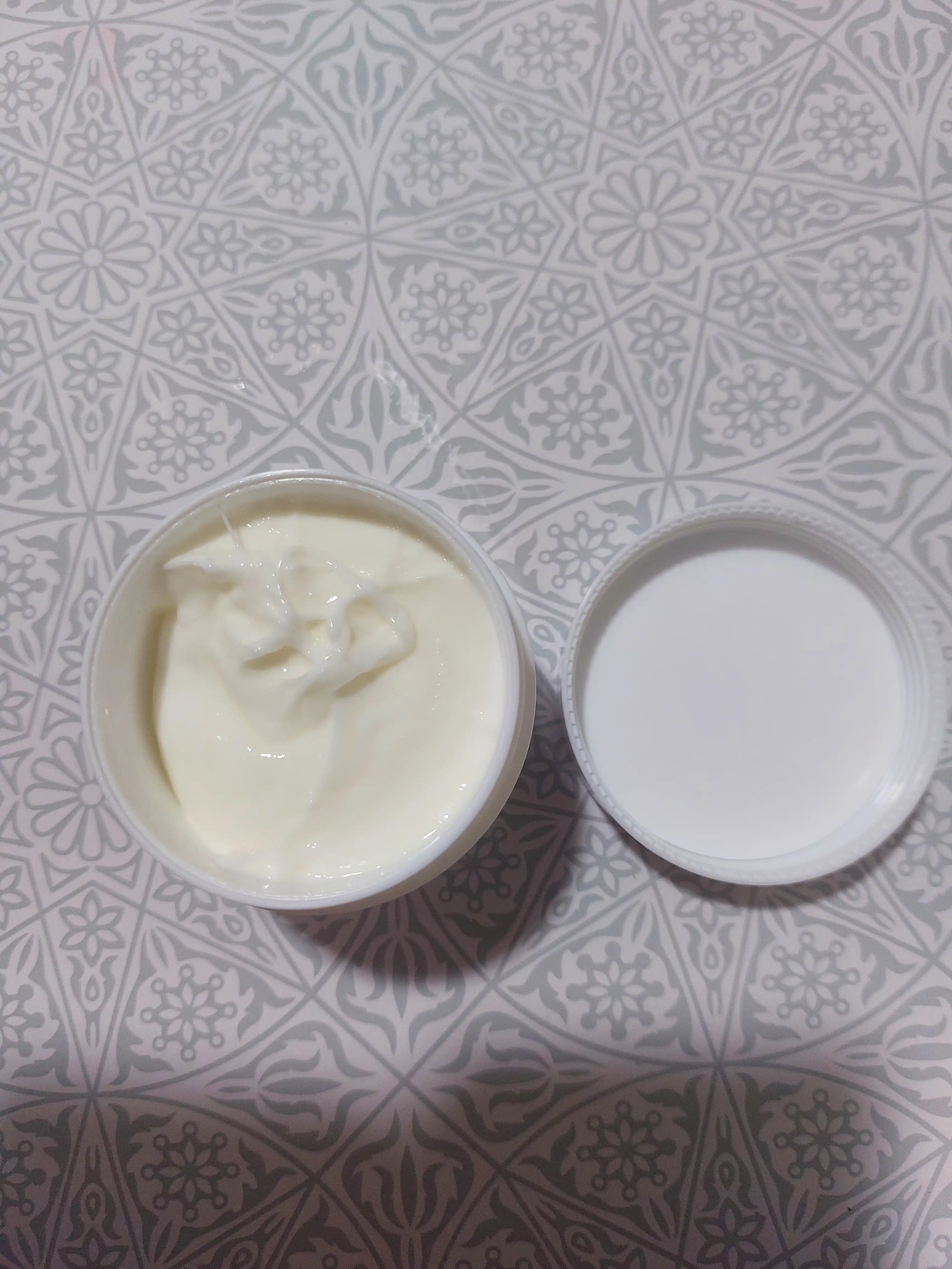 Bo'yin uchun krem peptid kompleksi bilan Medi-Peel Naite Thread Neck Cream, 100 ml