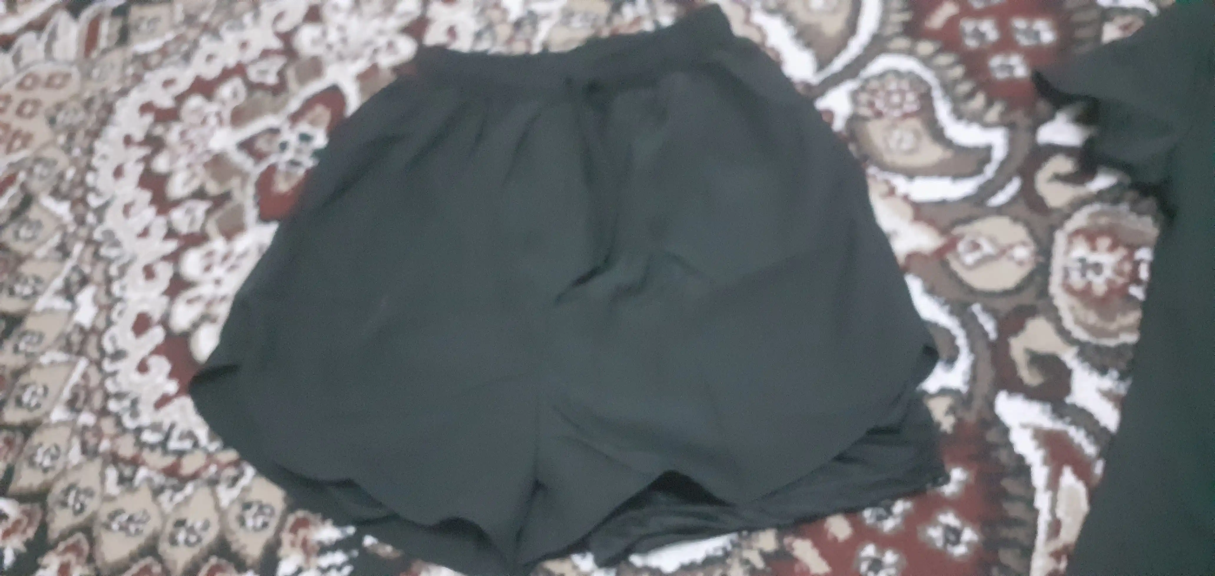 Fitnes, yugurish va MMA uchun mo'ljallangan erkaklar uchun 2 tasi 1 da shorti va taytlari