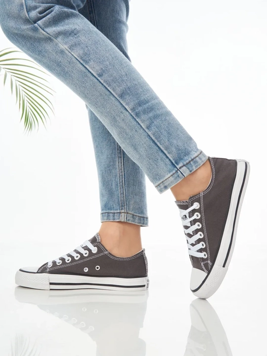 Kedalar Converse sport, yoz-kuz-bahor mavsumi uchun