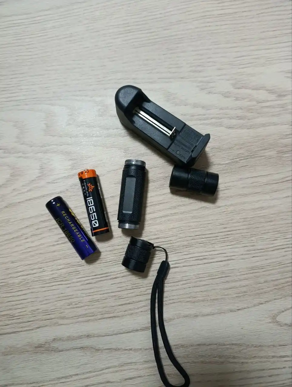 365 nmli professional ultrabinafsha chiroq, aniq vazifalar uchun mos