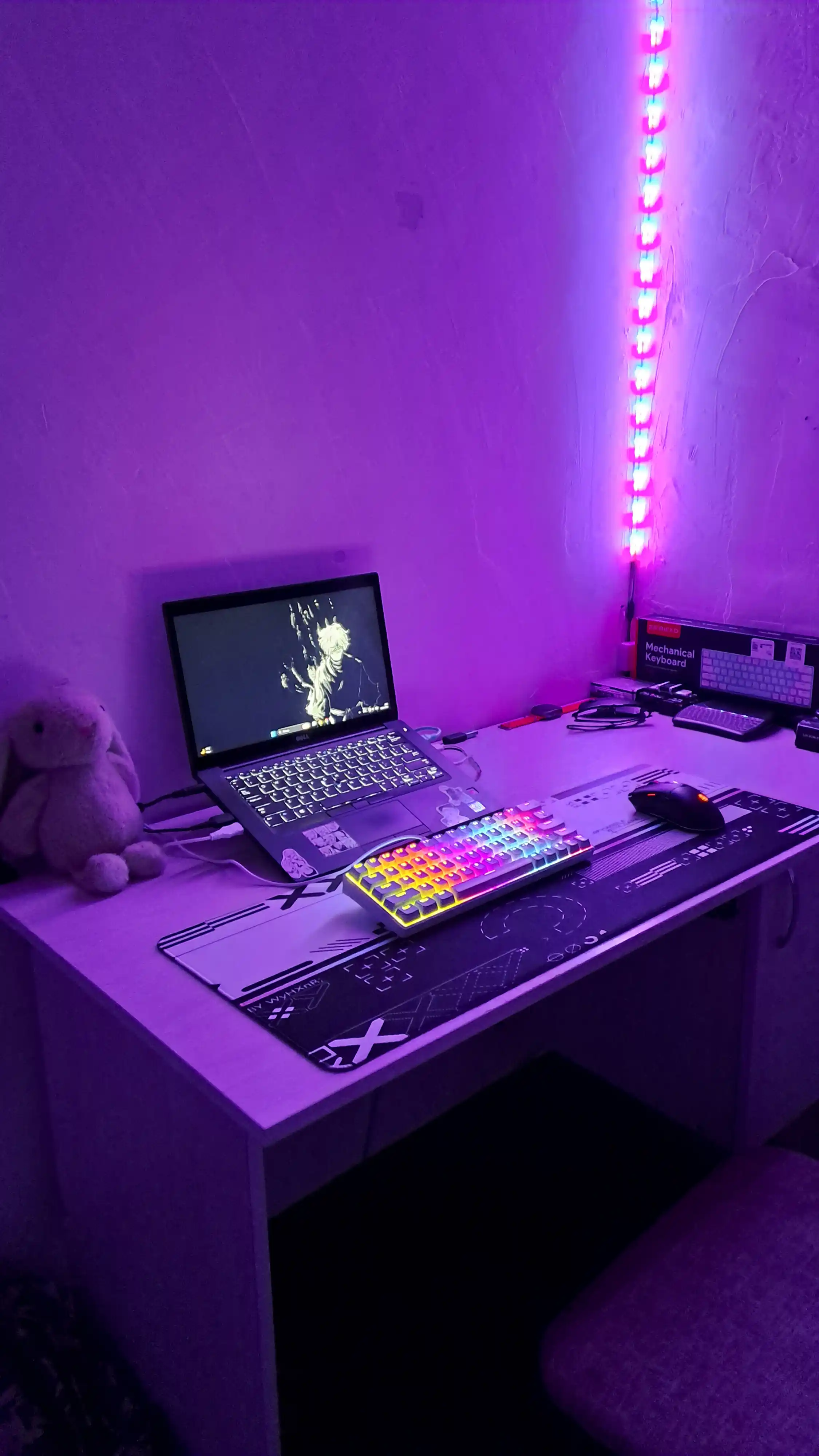 O'yin mexanik klaviaturasi T60