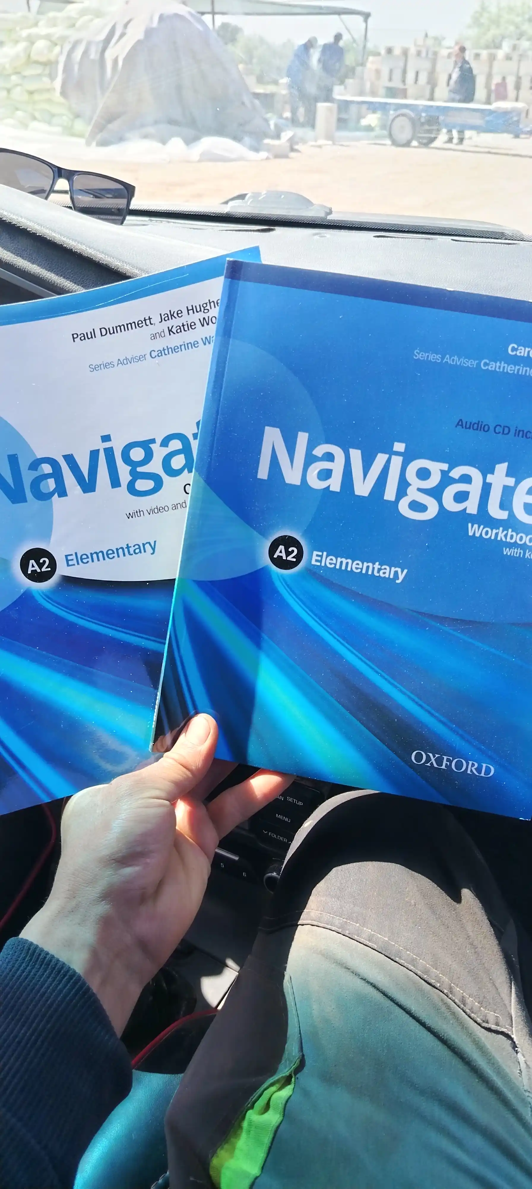 Navigate A2 Elementary Coursebook+Workbook
