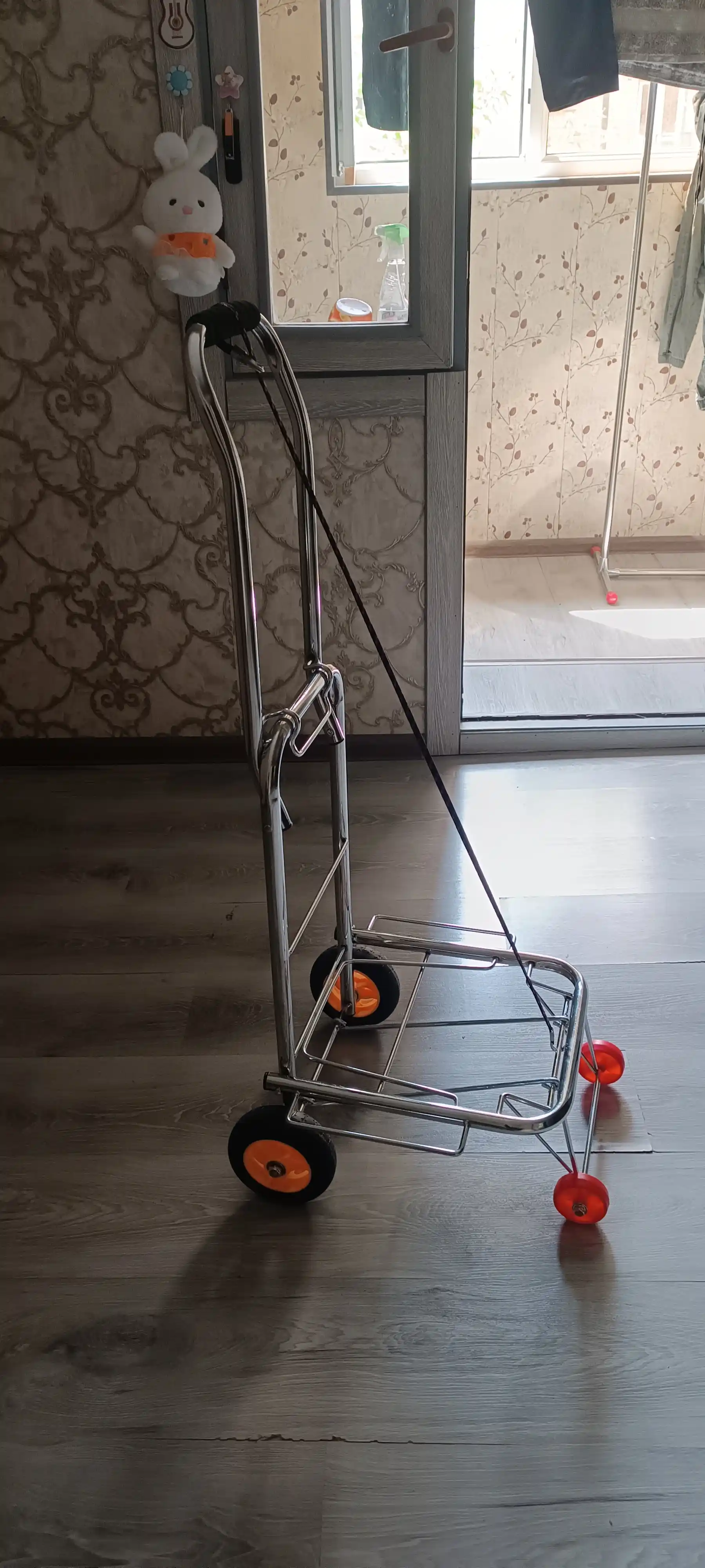 Buklama aravacha, 4 g‘ildirakli, mustahkam, 50, 60 kg gacha yuk tashishi mumkin
