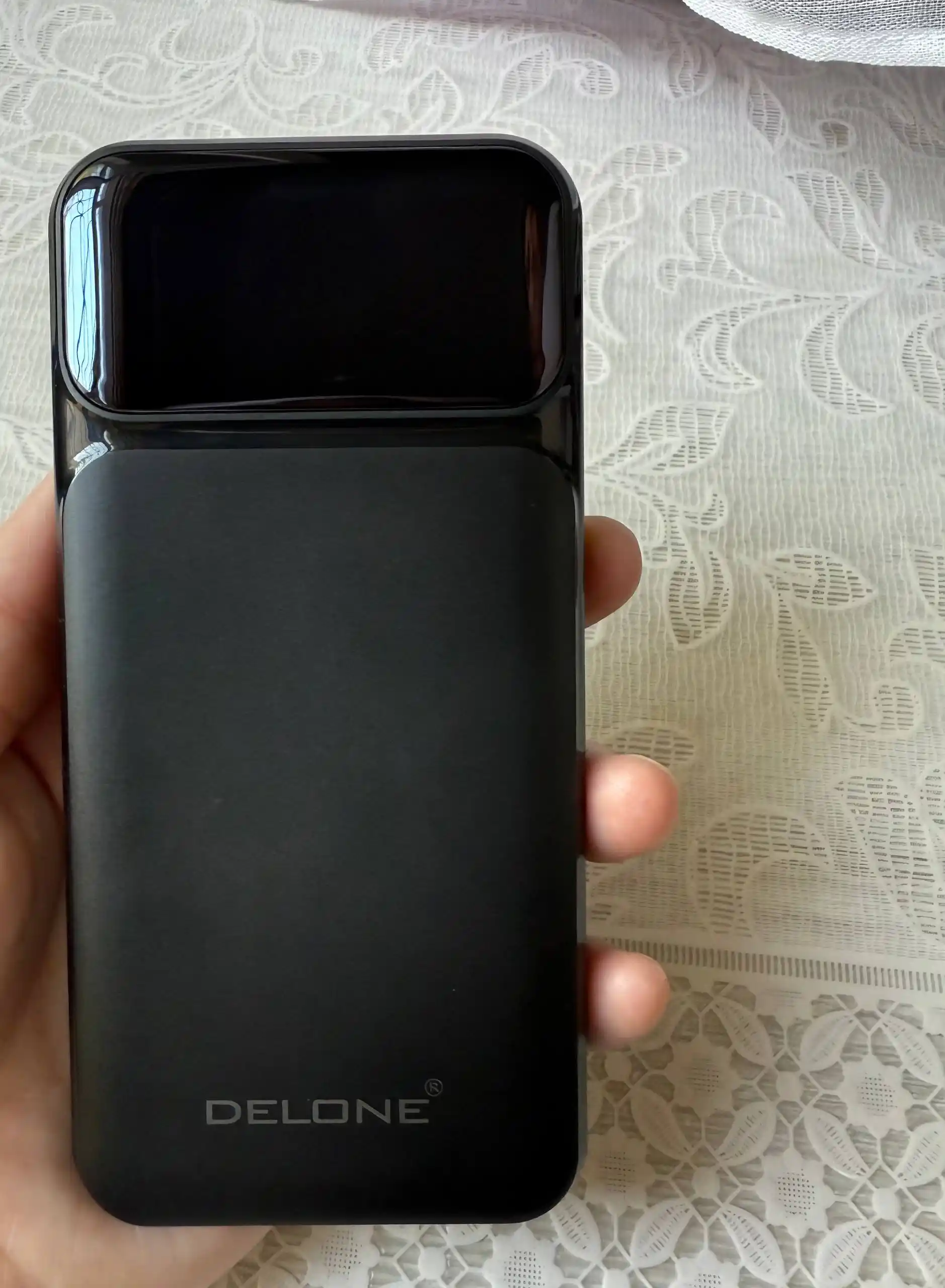 Delone Power Bank 10000mAh – 22.5W, 3-in-1 kabel, LED display