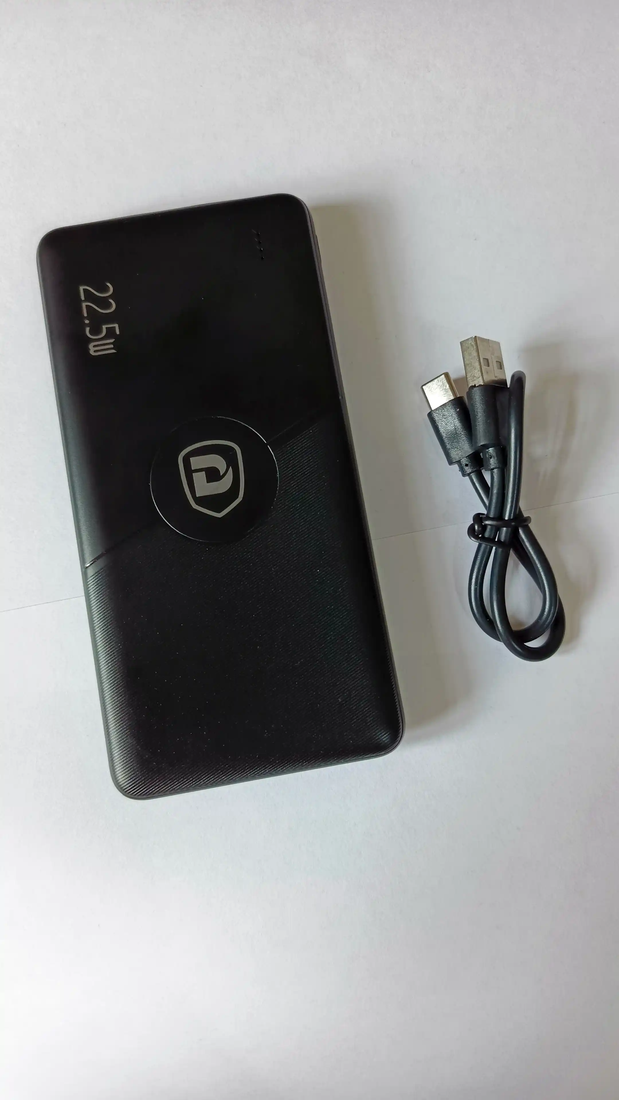 Delone 10000mAh Power Bank – 22.5W быстрая зарядка, Type-C, LED
